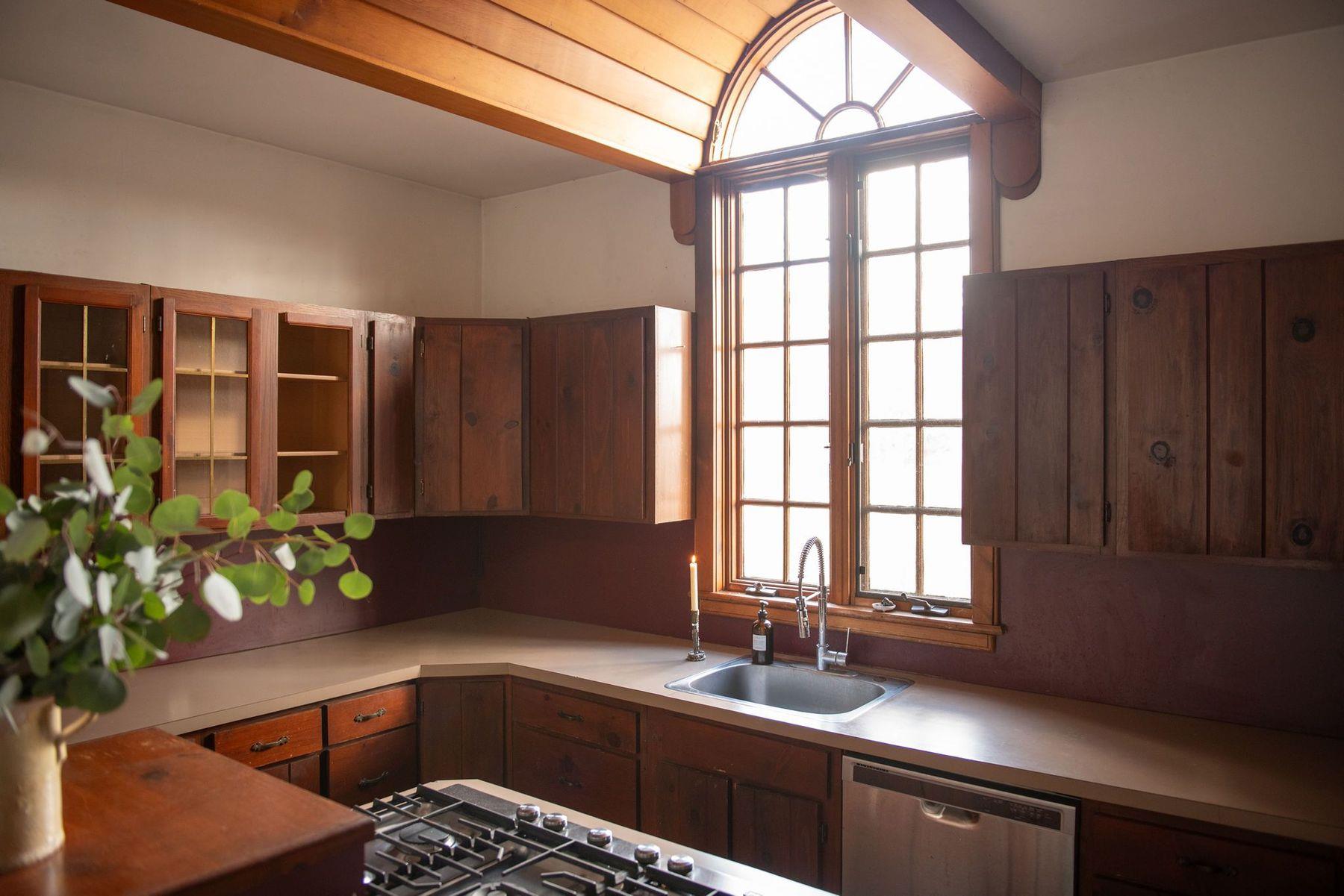 222 Main Street, Germantown, NY 12526