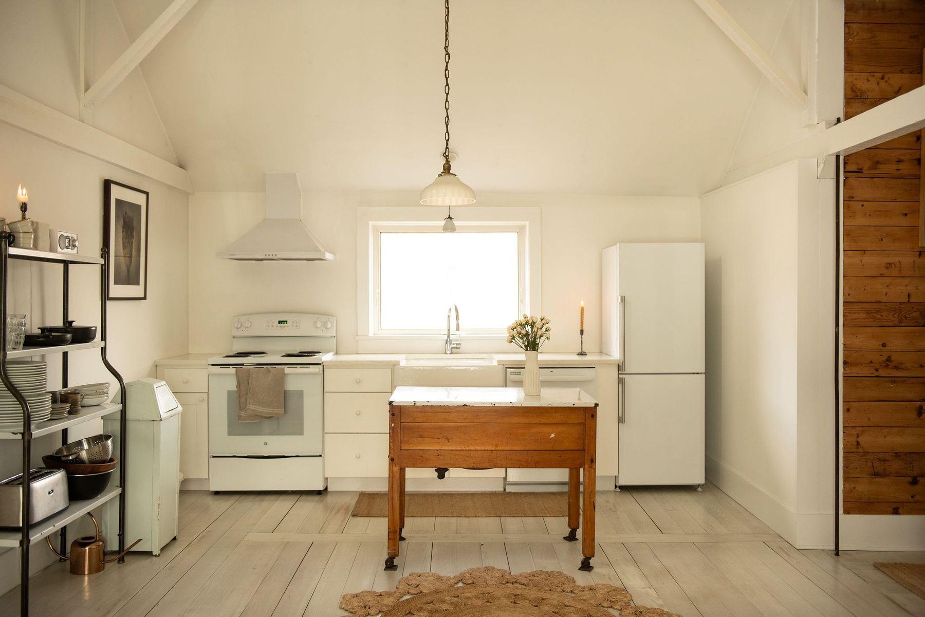 222 Main Street, Germantown, NY 12526