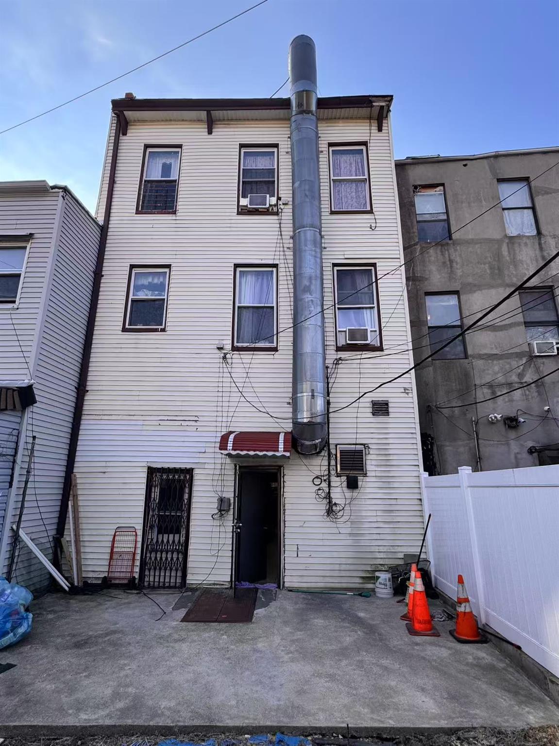 114-15 Jamaica Avenue, Richmond Hill, NY 11418