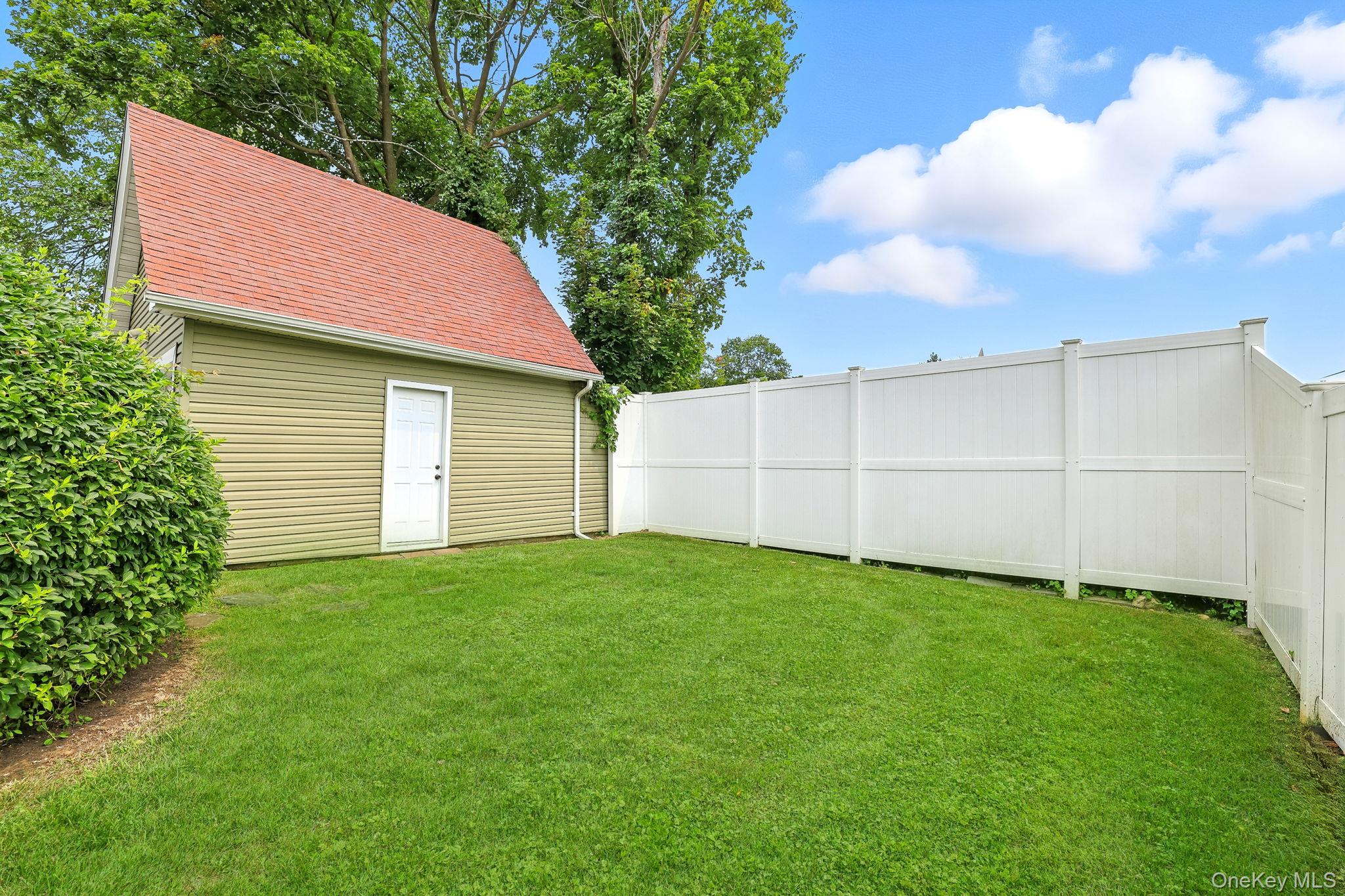 50 Cloverdale Avenue, White Plains, NY 10603