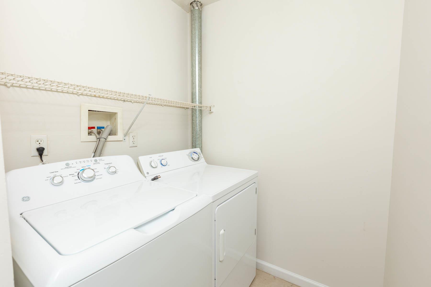400 Flurry Lane # 319, West Babylon, NY 11704