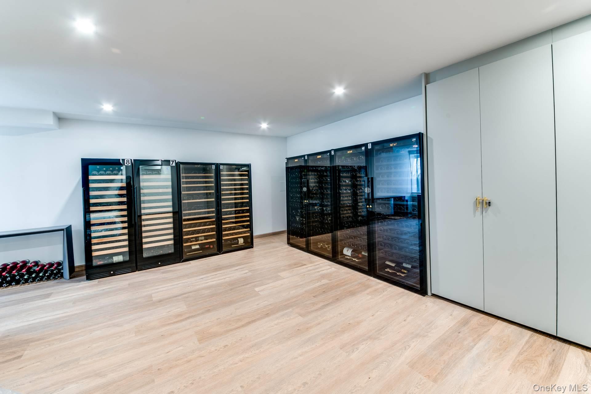 2 Spruce Court # 7A, Water Mill, NY 11976