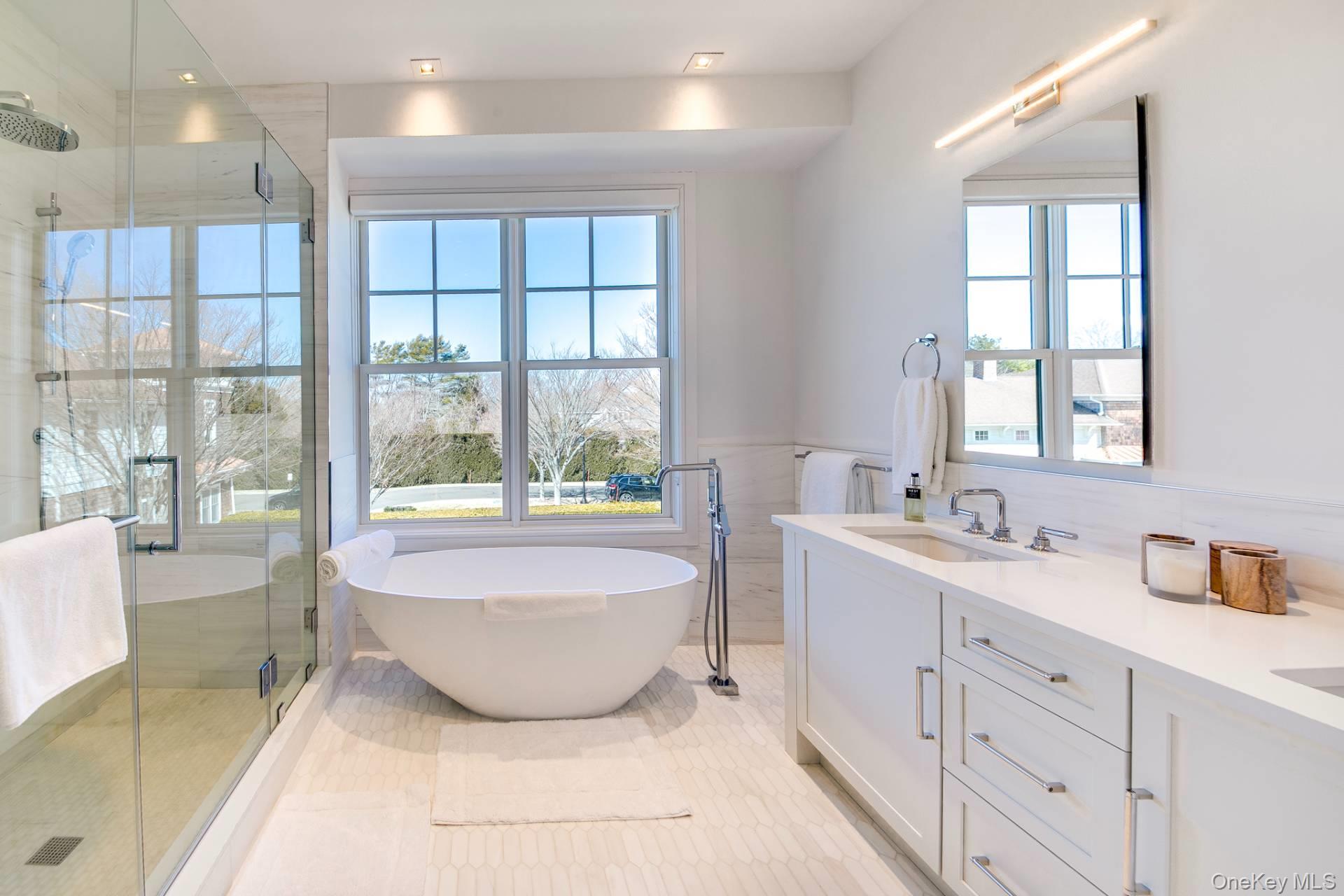 2 Spruce Court # 7A, Water Mill, NY 11976