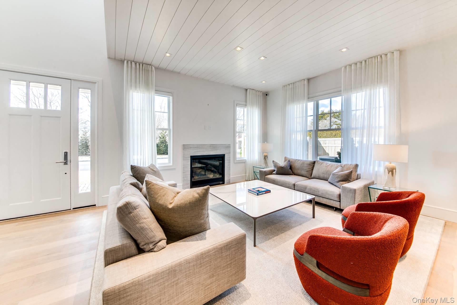 2 Spruce Court # 7A, Water Mill, NY 11976