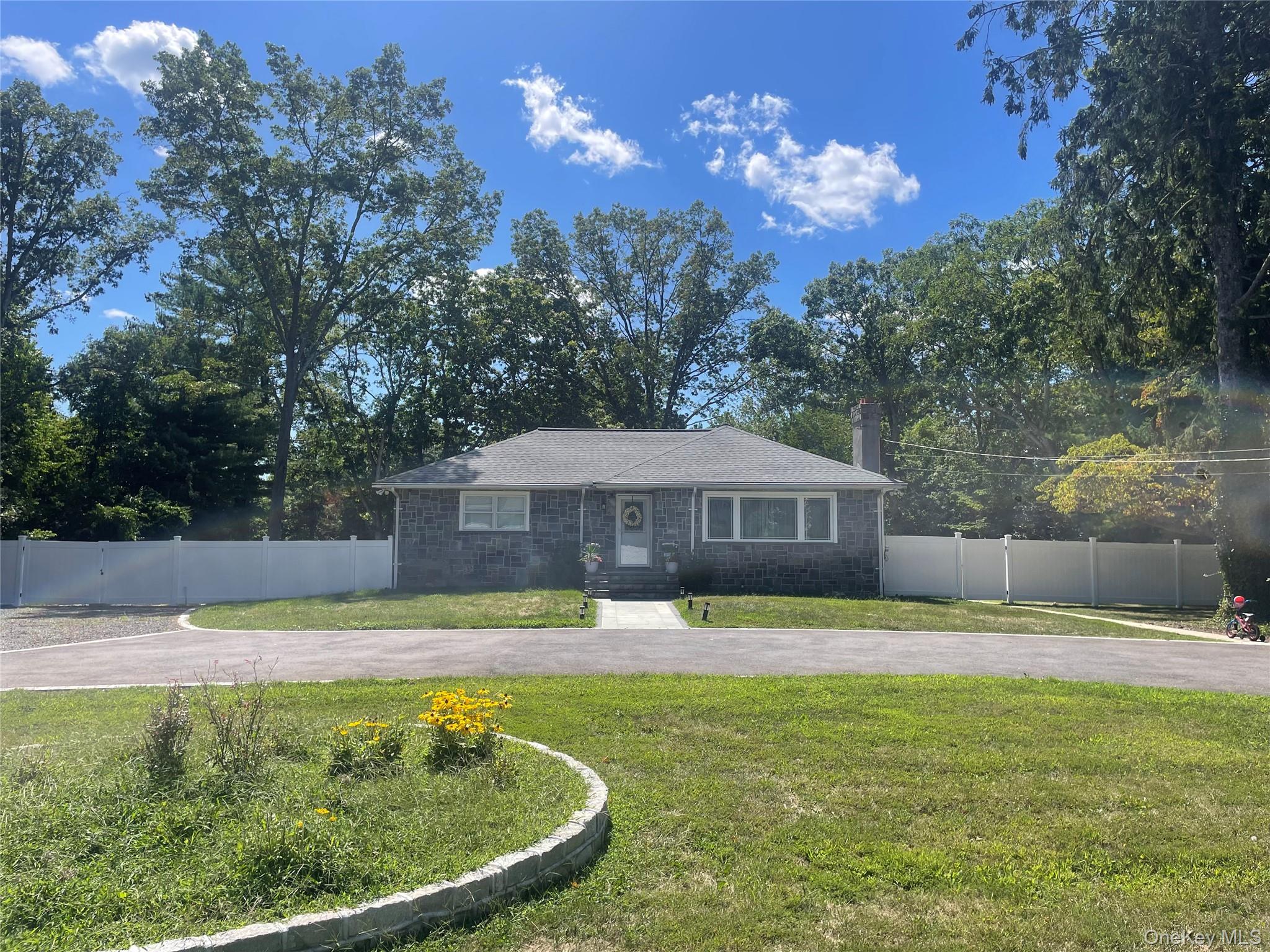 64 Sea Cliff Street, Islip Terrace, NY 11752