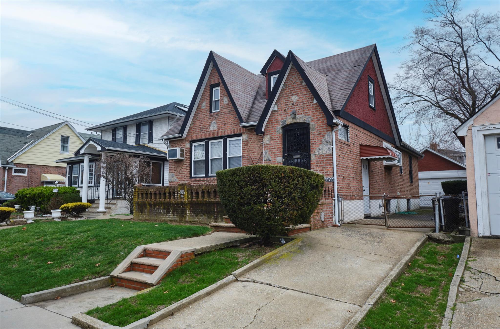 135-47 229th Street, Laurelton, NY 11413