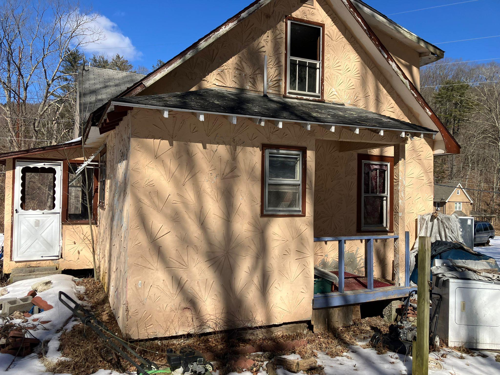 87 N Old Greenfield Road, Ellenville, NY 12428