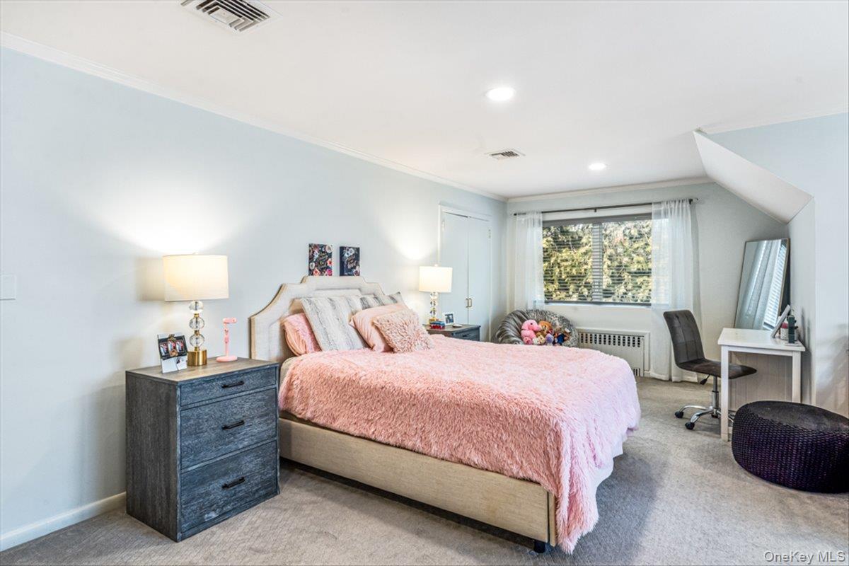 111 Berkshire Road, Rockville Centre, NY 11570