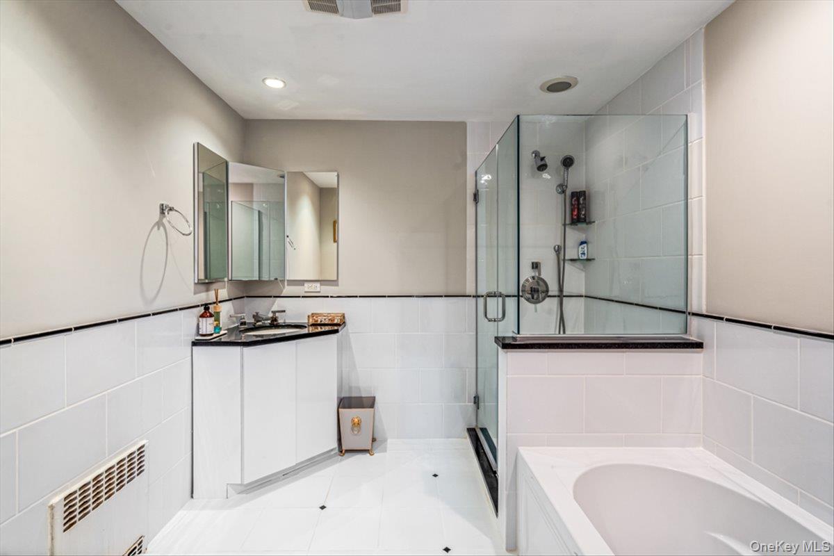 111 Berkshire Road, Rockville Centre, NY 11570