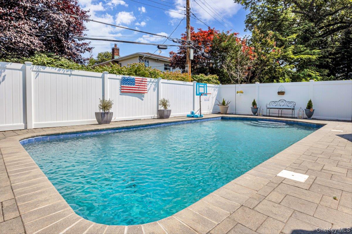 111 Berkshire Road, Rockville Centre, NY 11570