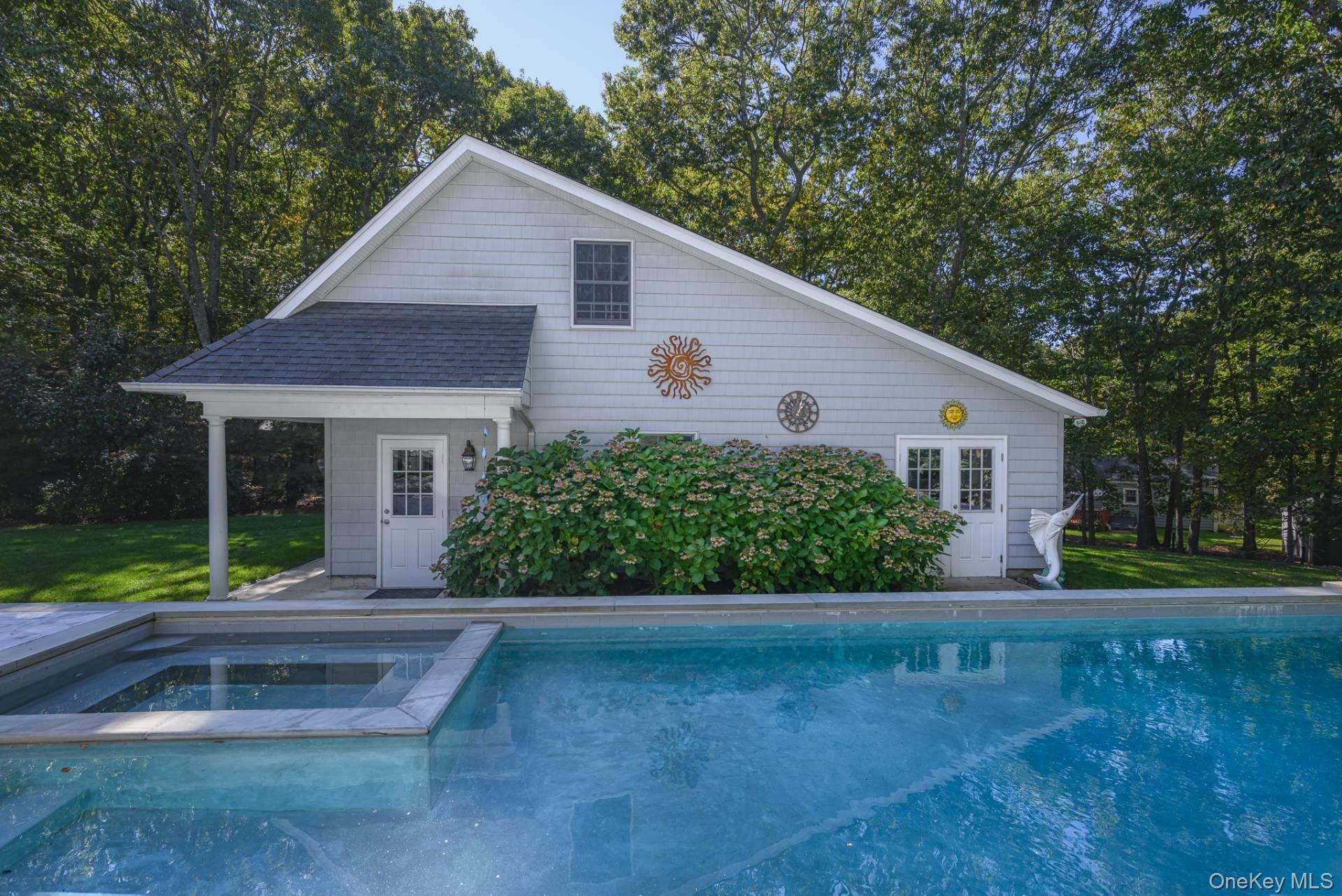 19A Columbine Avenue N, Hampton Bays, NY 11946