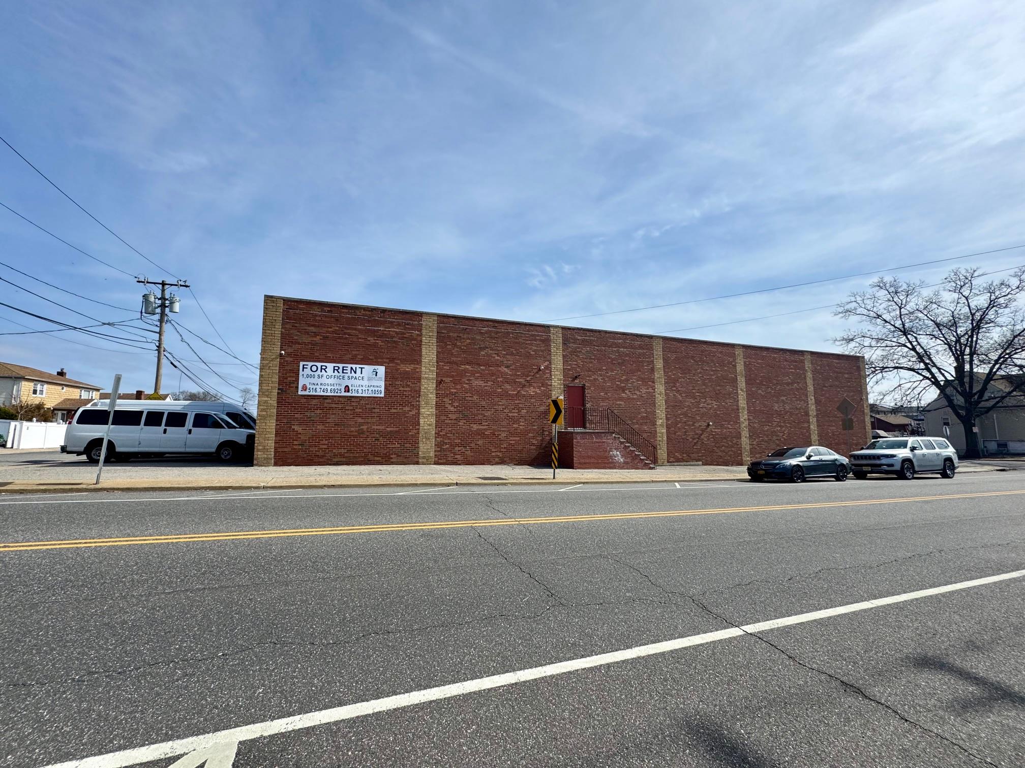 1325 M Street, Elmont, NY 11003