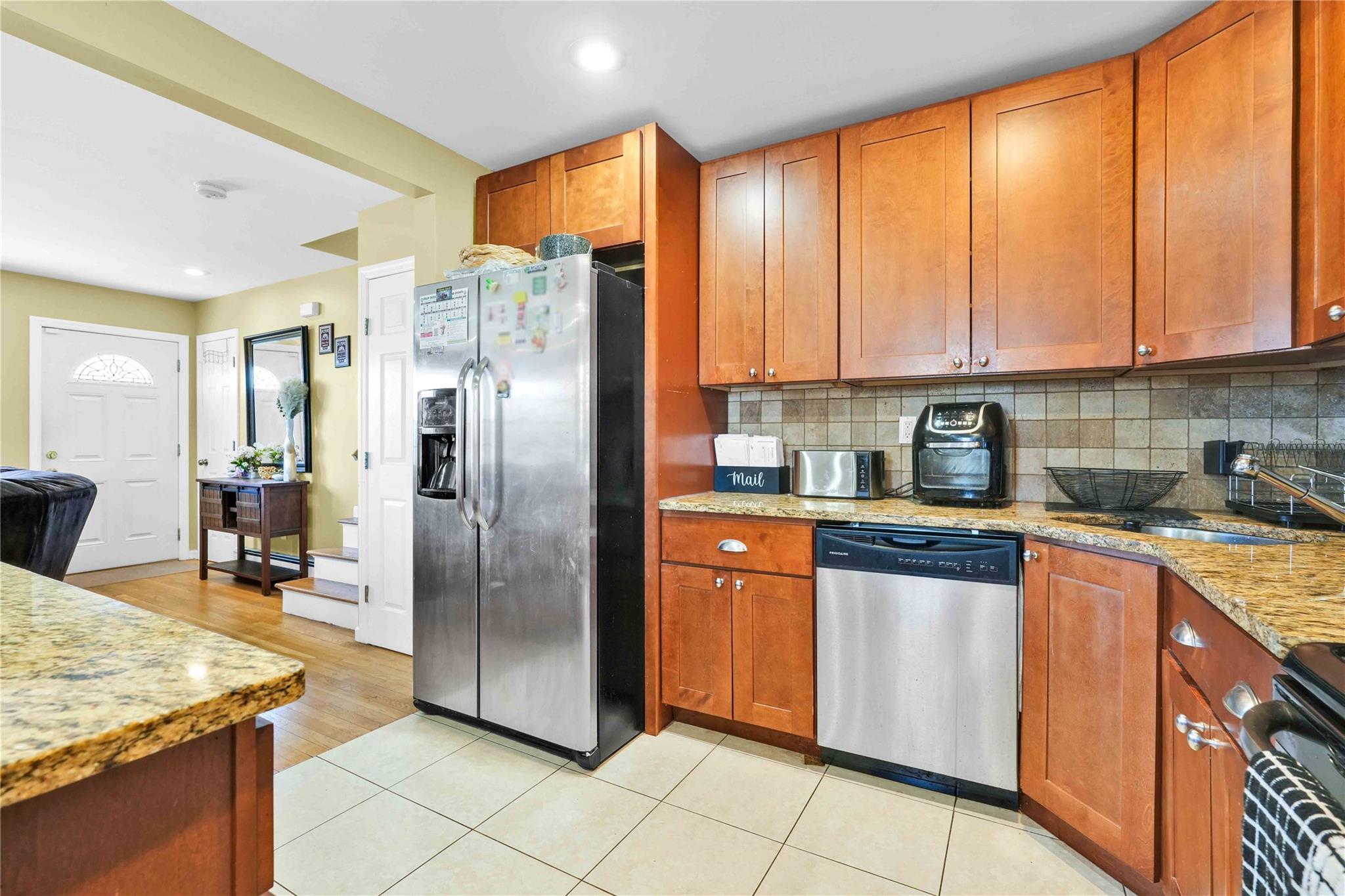 160 3rd Avenue, Bay Shore, NY 11706