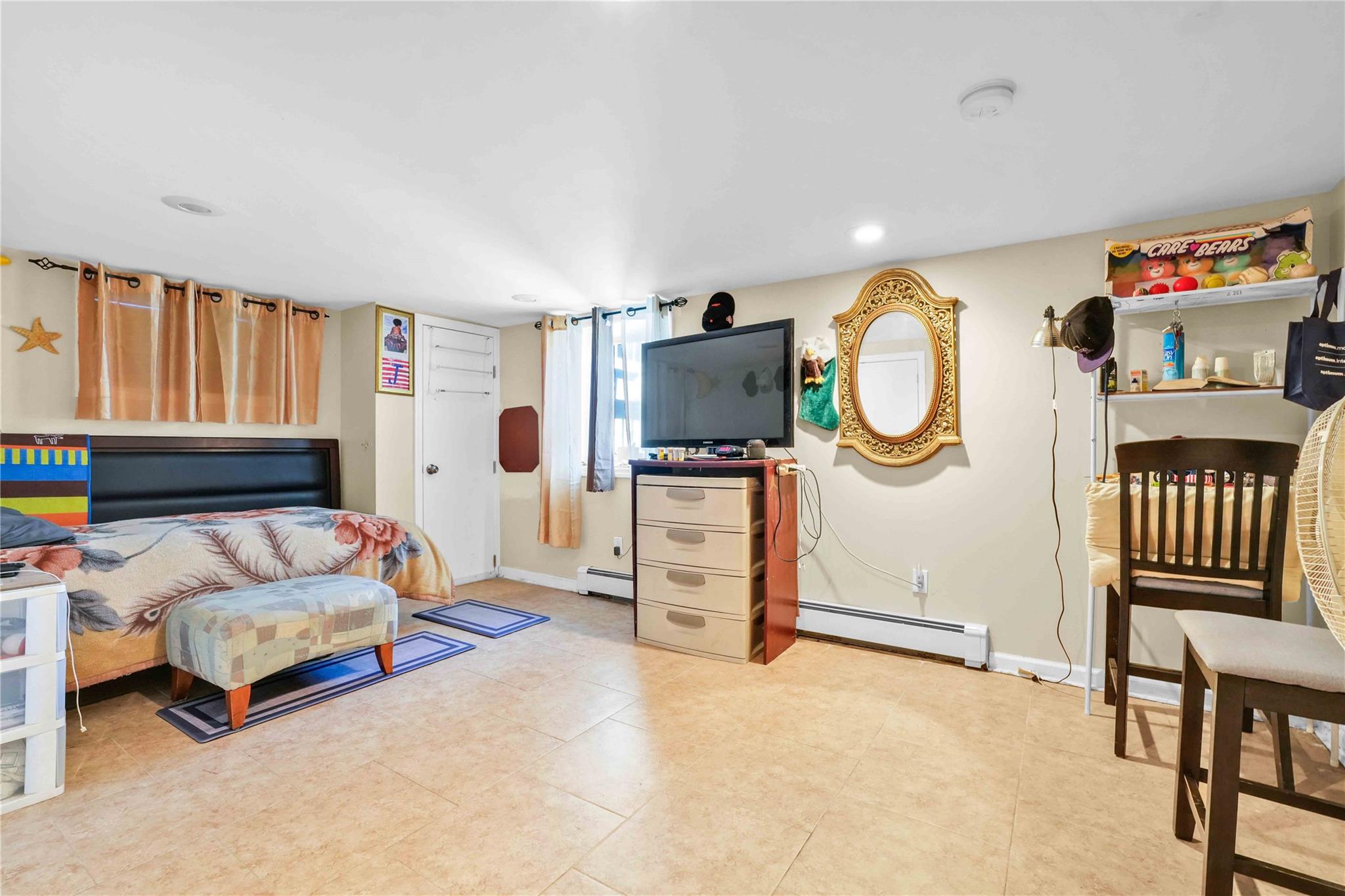 160 3rd Avenue, Bay Shore, NY 11706