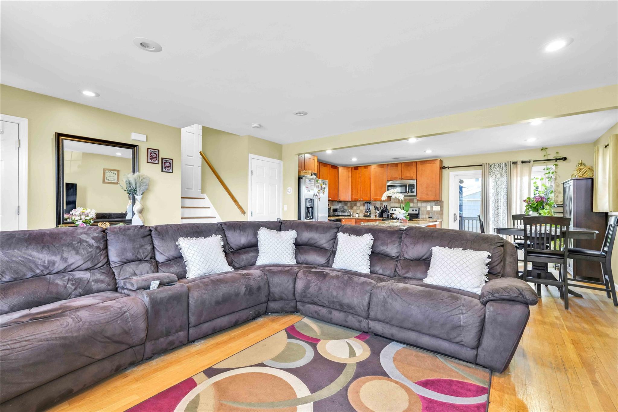 160 3rd Avenue, Bay Shore, NY 11706