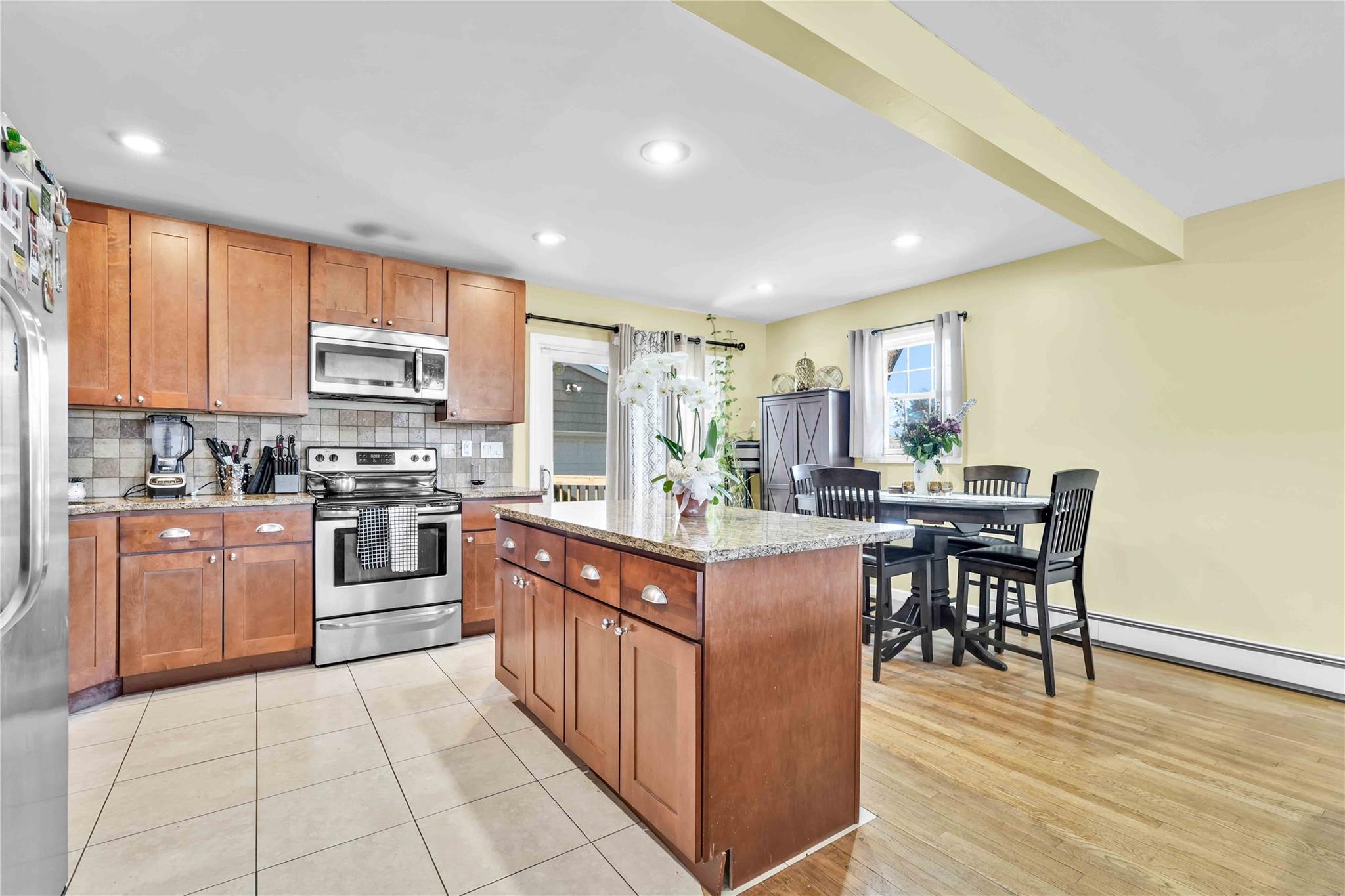 160 3rd Avenue, Bay Shore, NY 11706