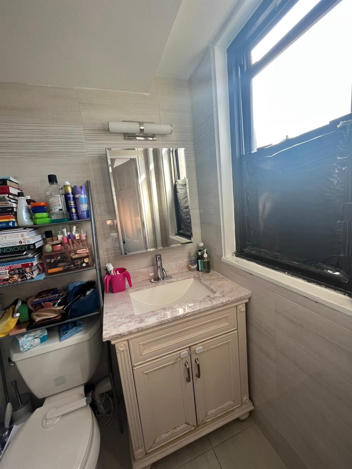 61-55 98 Street # 1D, Rego Park, NY 11374