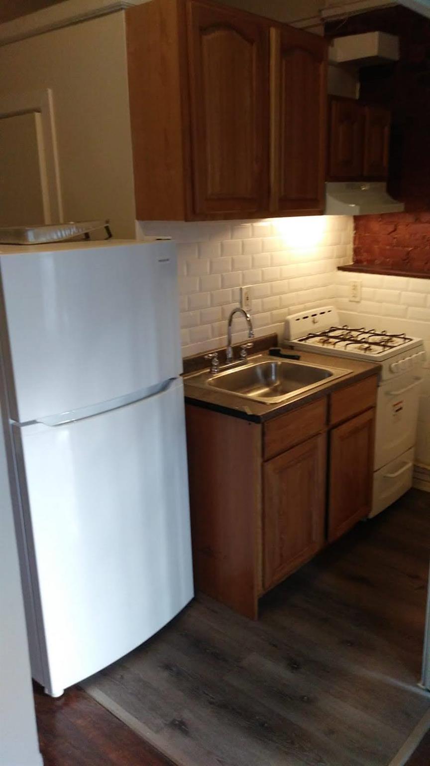 454 Classon Avenue, Brooklyn, NY 11238