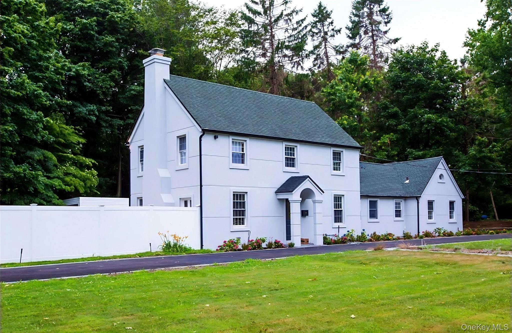 38 Highfield Road, Glen Cove, NY 11542