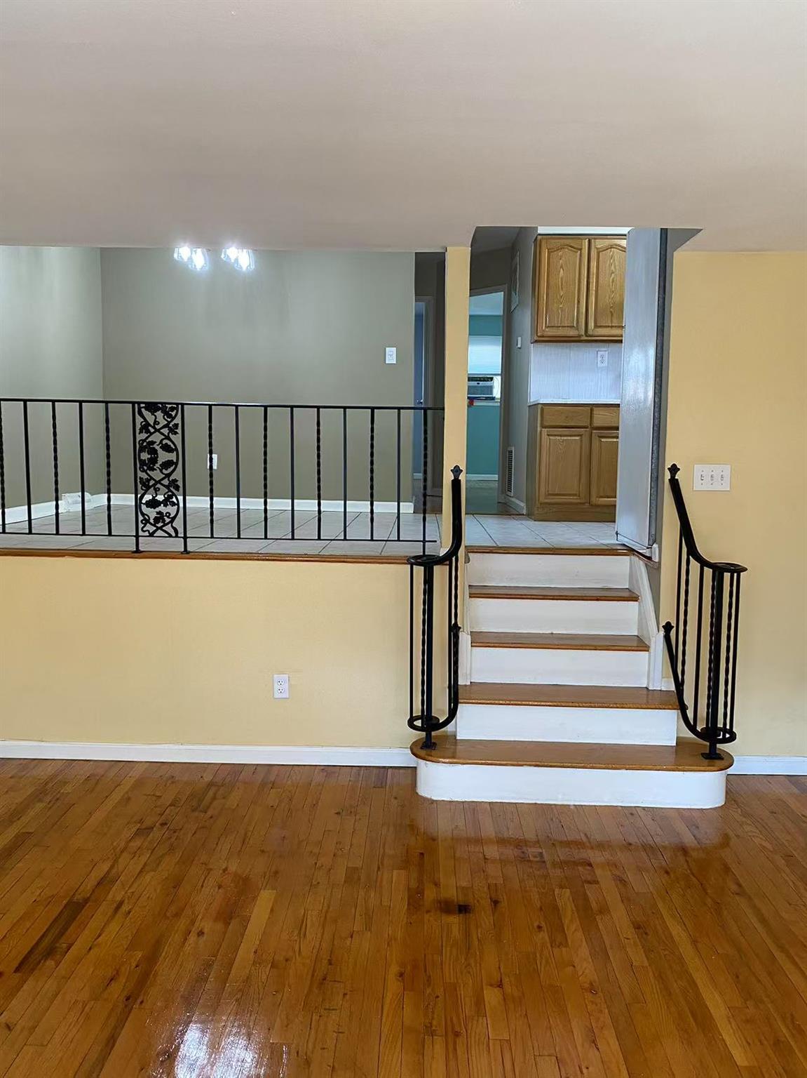 3412 Brookside Street # 2nd Floor, Little Neck, NY 11363