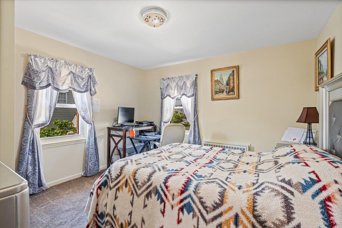 293 85 Avenue, Floral Park, NY 11001