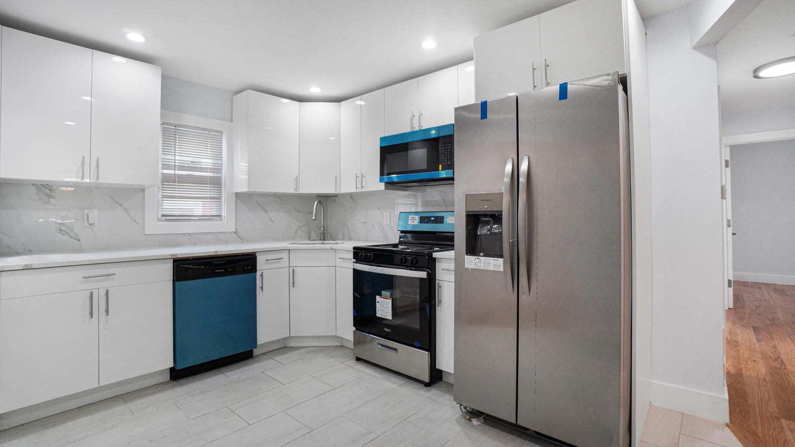 120-60 200 ST, Jamaica, NY 11412