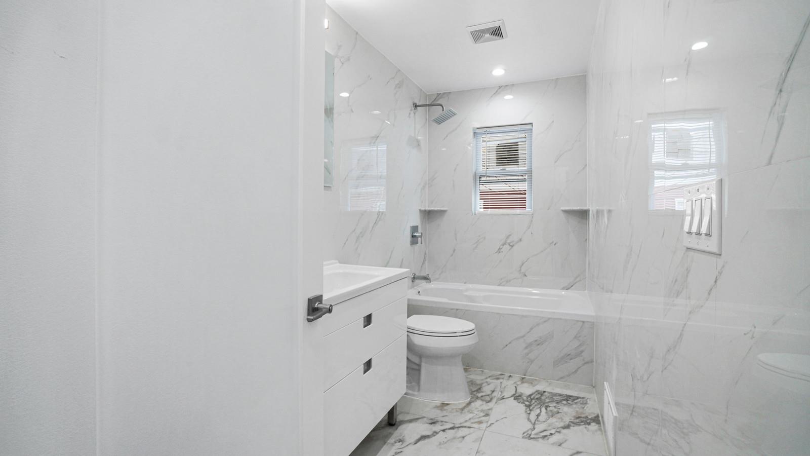 120-60 200 ST, Jamaica, NY 11412