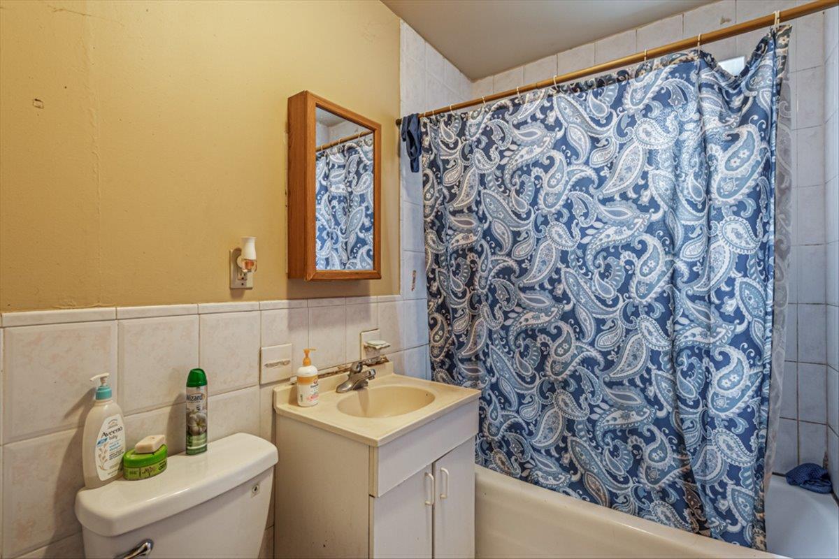 1715 Saint Peters Avenue, Bronx, NY 10461