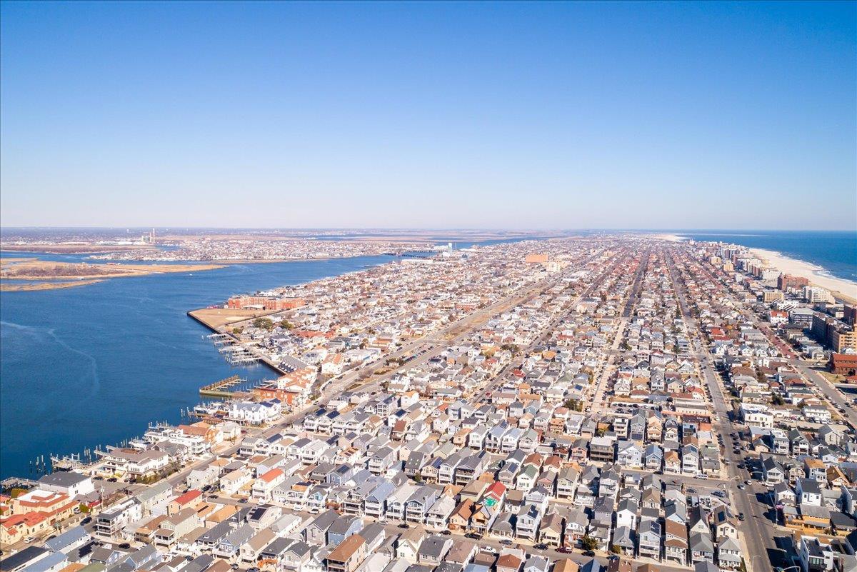 62 Wisconsin Street, Long Beach, NY 11561