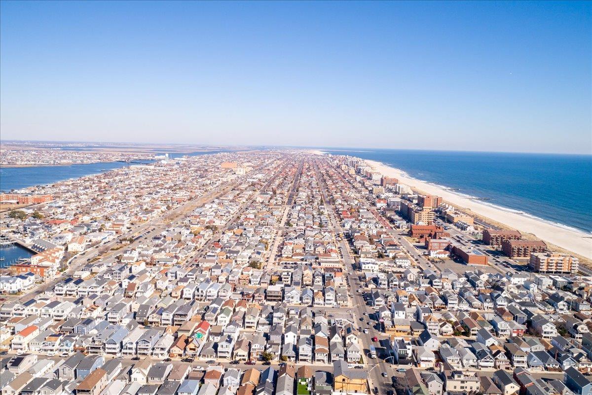 62 Wisconsin Street, Long Beach, NY 11561