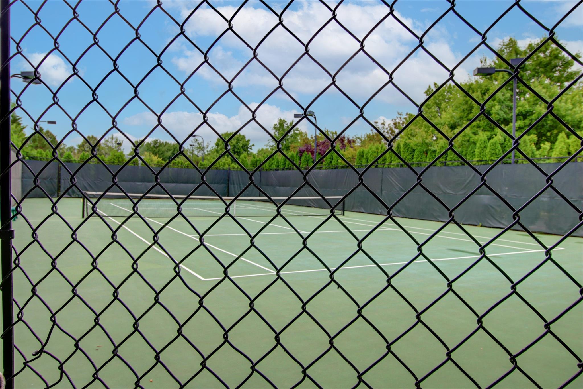 67 Carriage Lane, Plainview, NY 11803