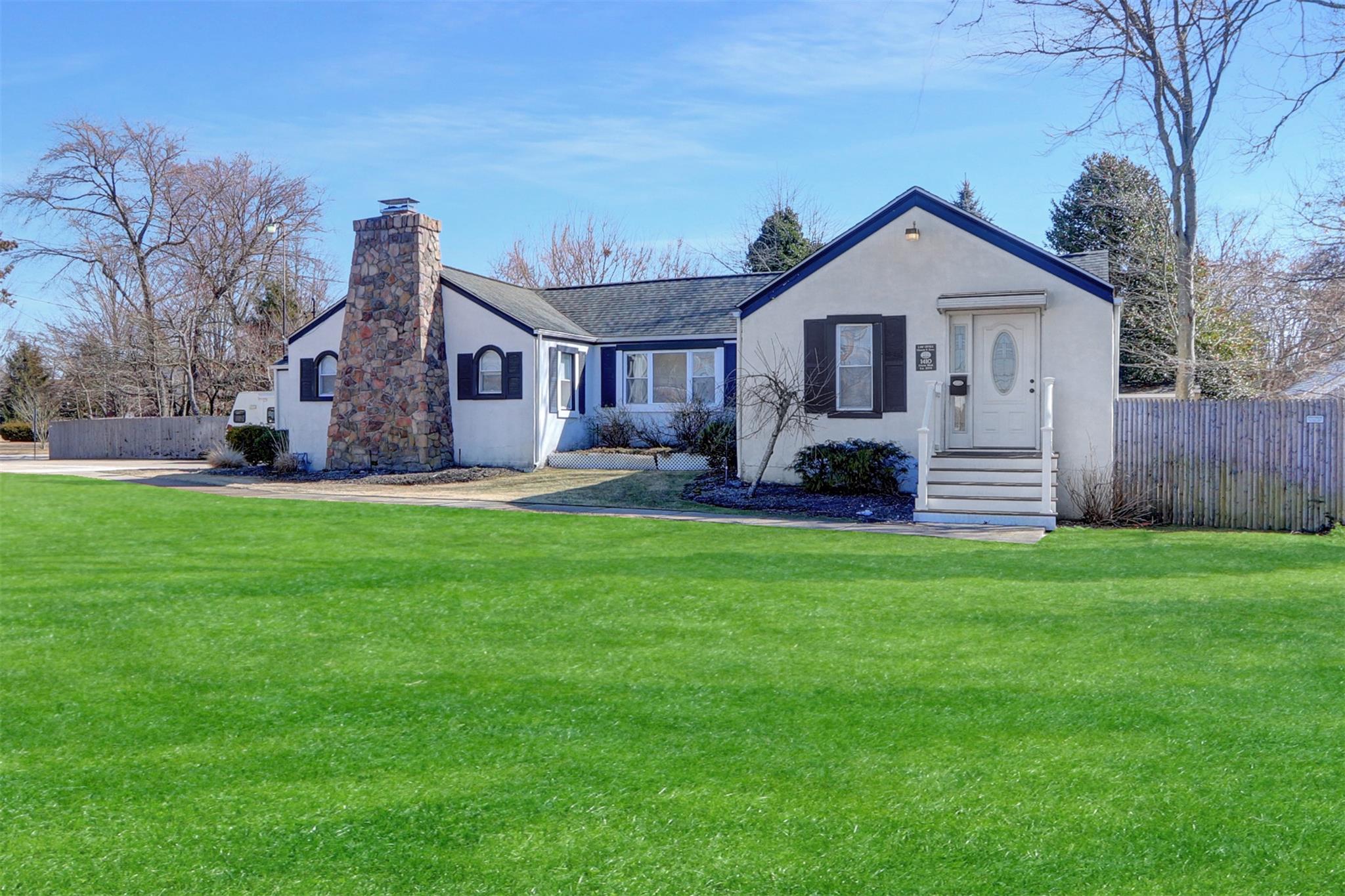 1410 Union Boulevard, Bay Shore, NY 11706
