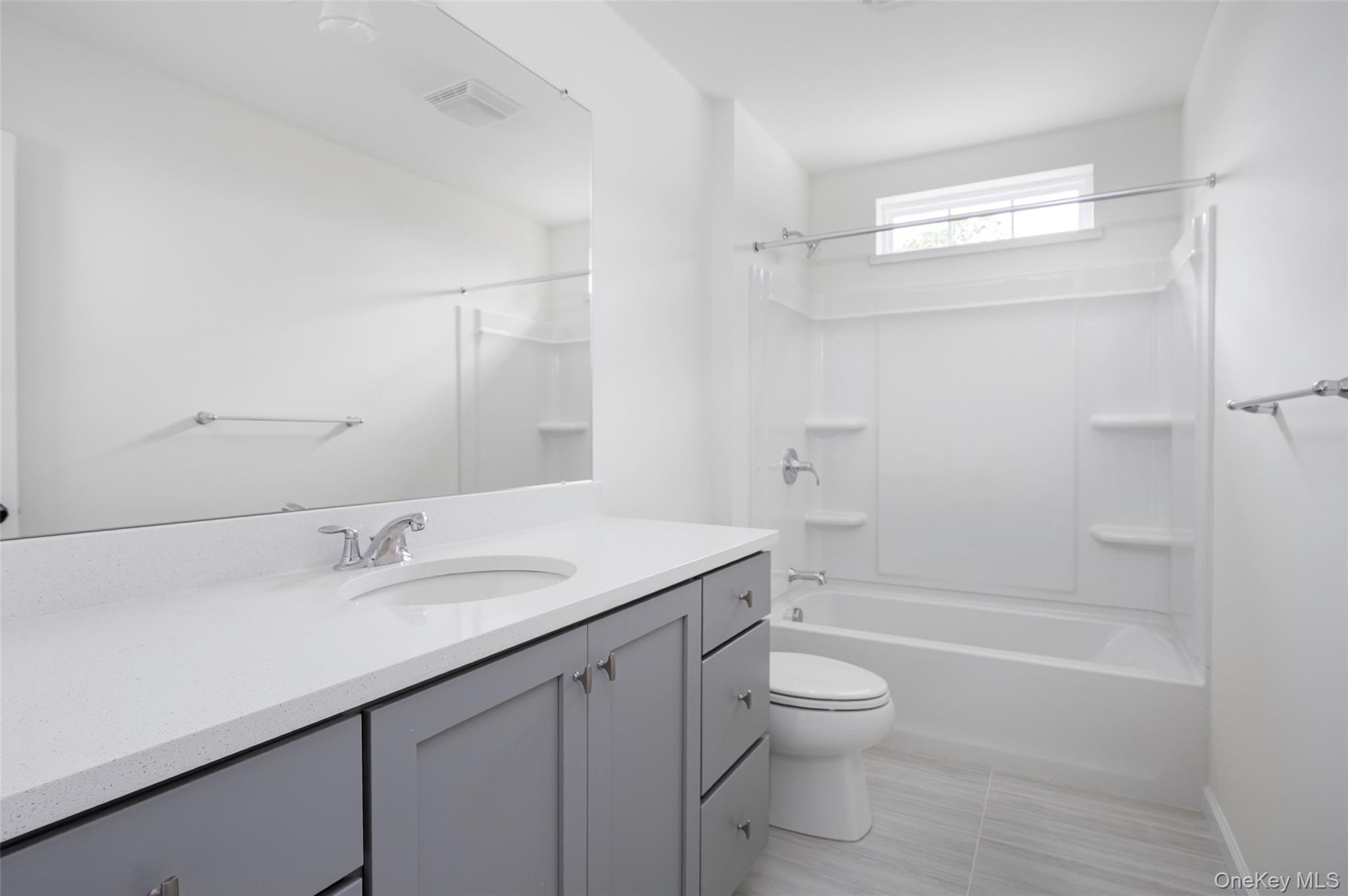 10 Page Court, Poughkeepsie, NY 12603