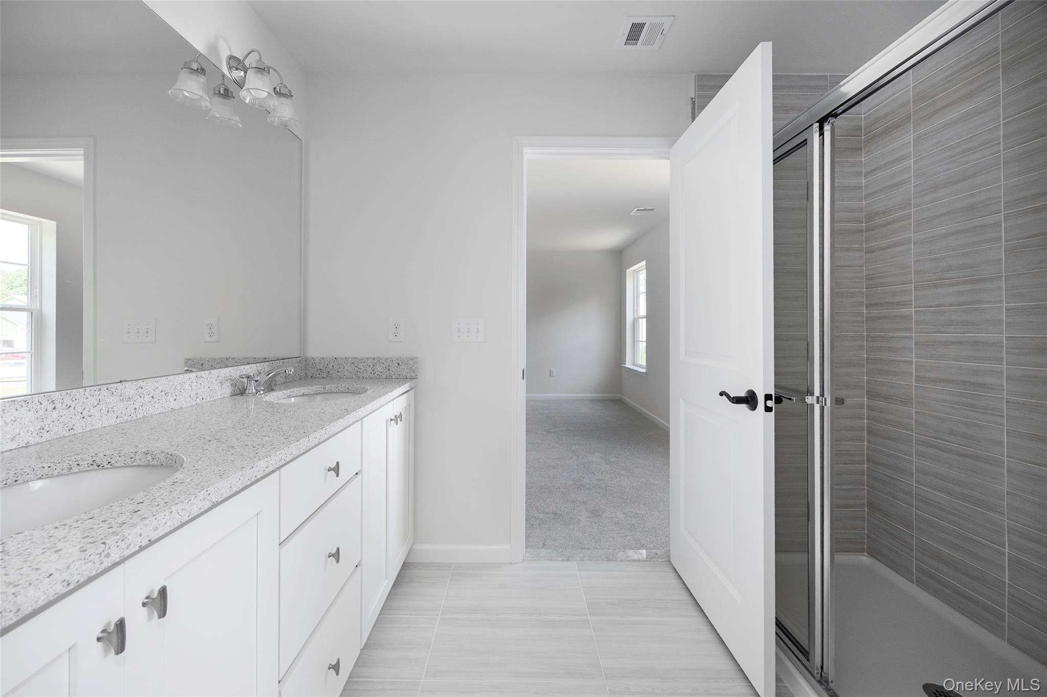 10 Page Court, Poughkeepsie, NY 12603