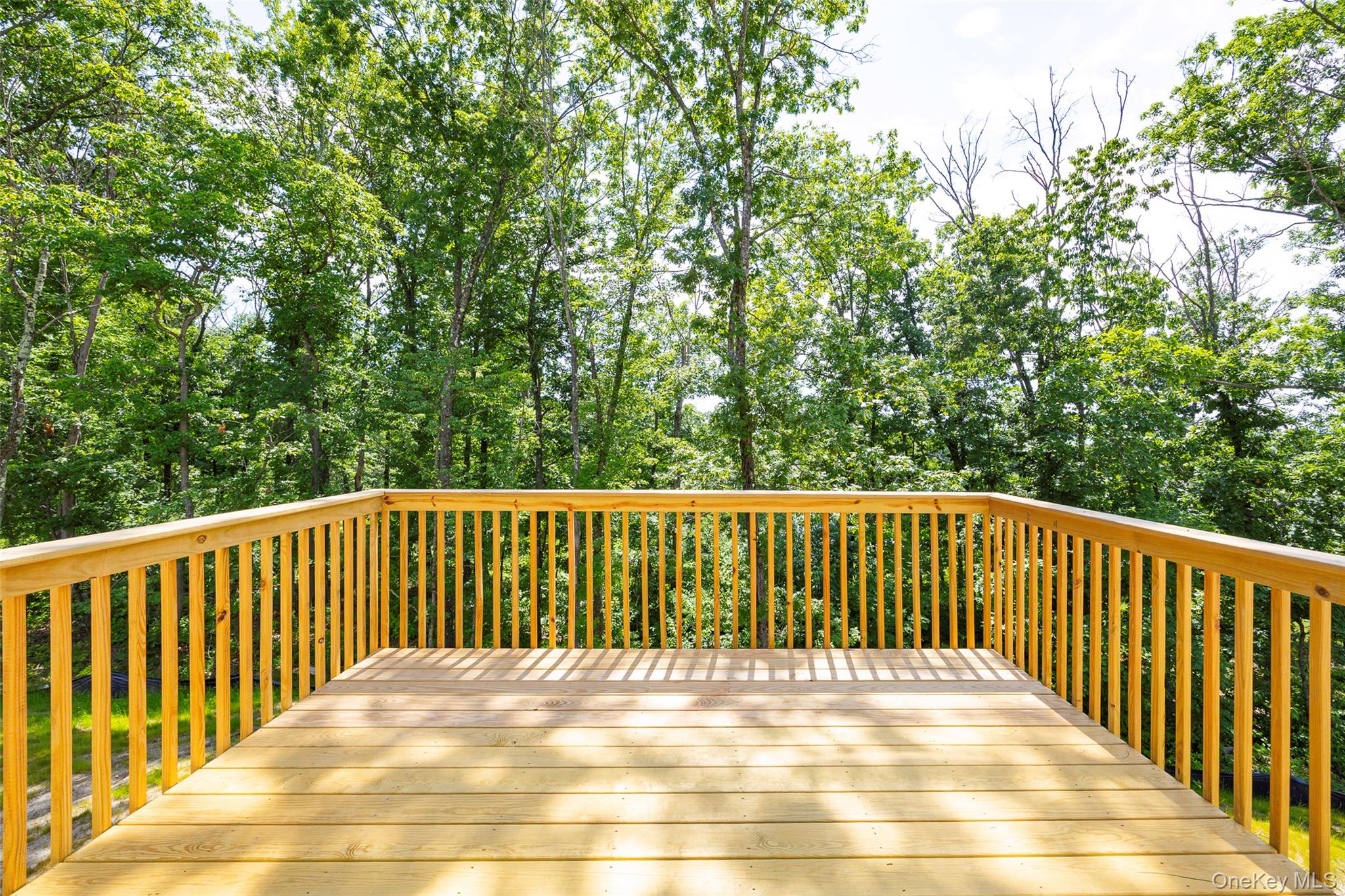 10 Page Court, Poughkeepsie, NY 12603