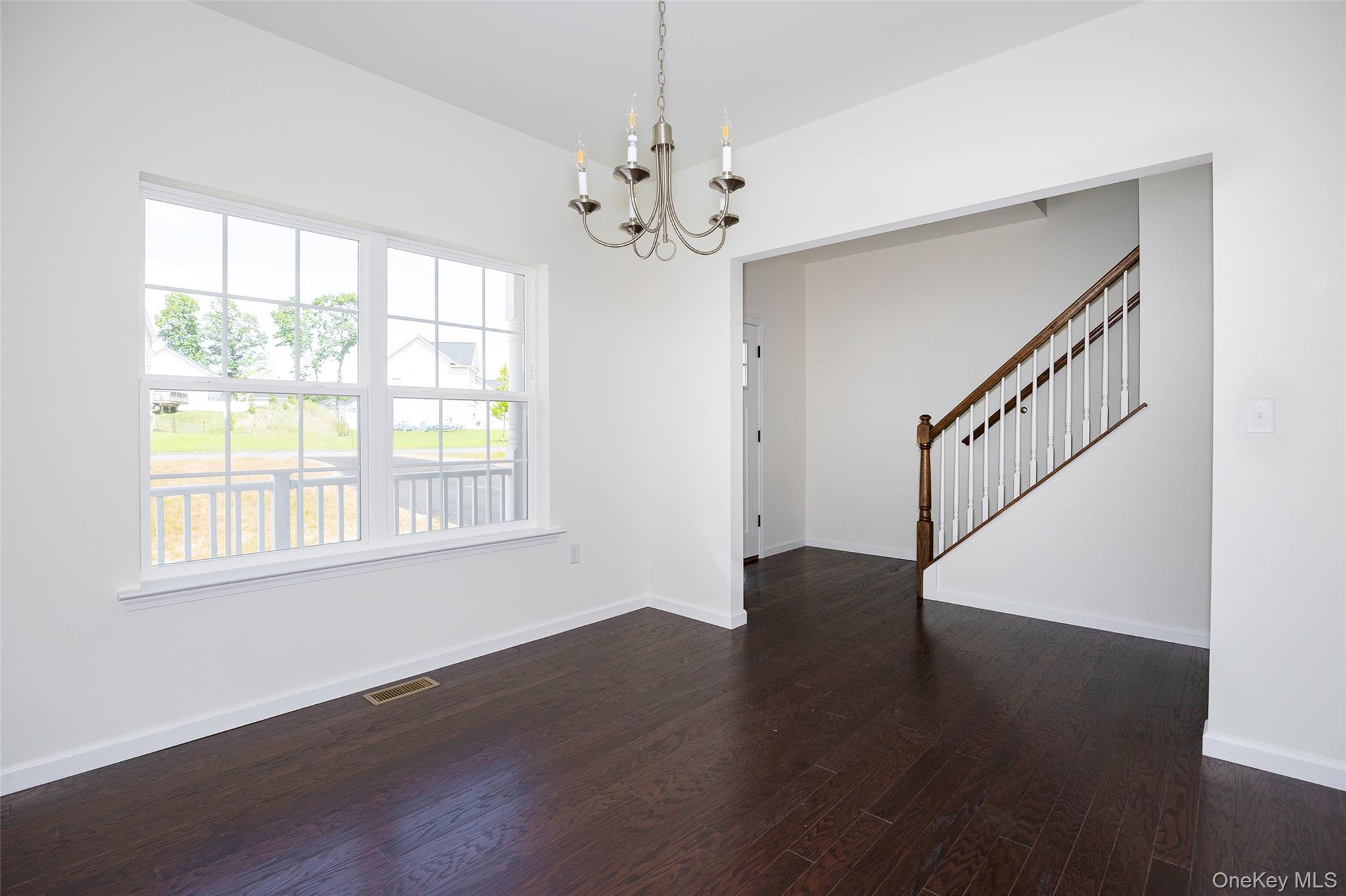 10 Page Court, Poughkeepsie, NY 12603