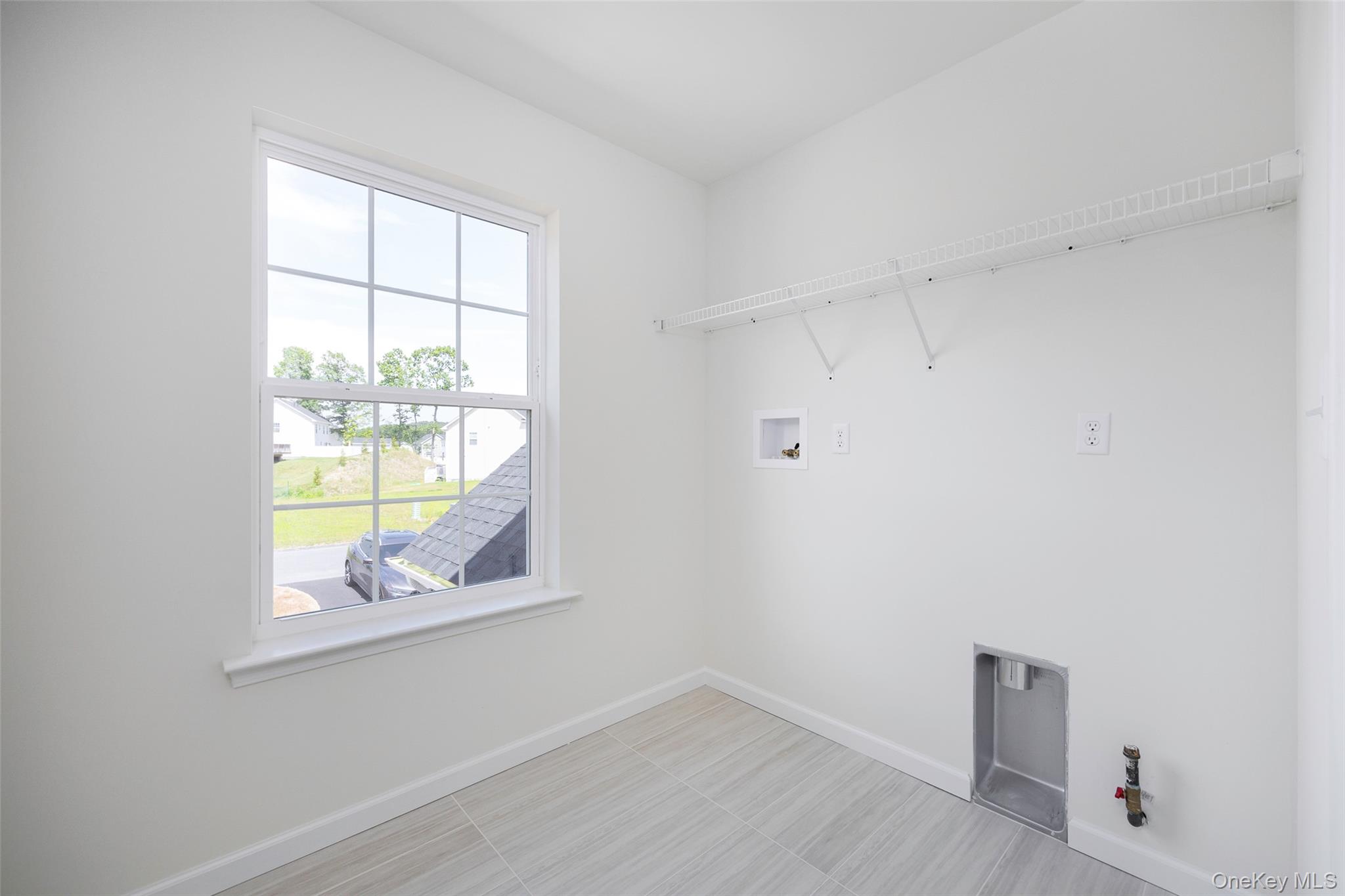 10 Page Court, Poughkeepsie, NY 12603