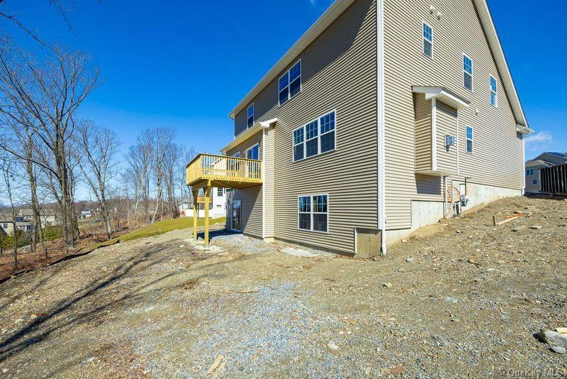 10 Page Court, Poughkeepsie, NY 12603