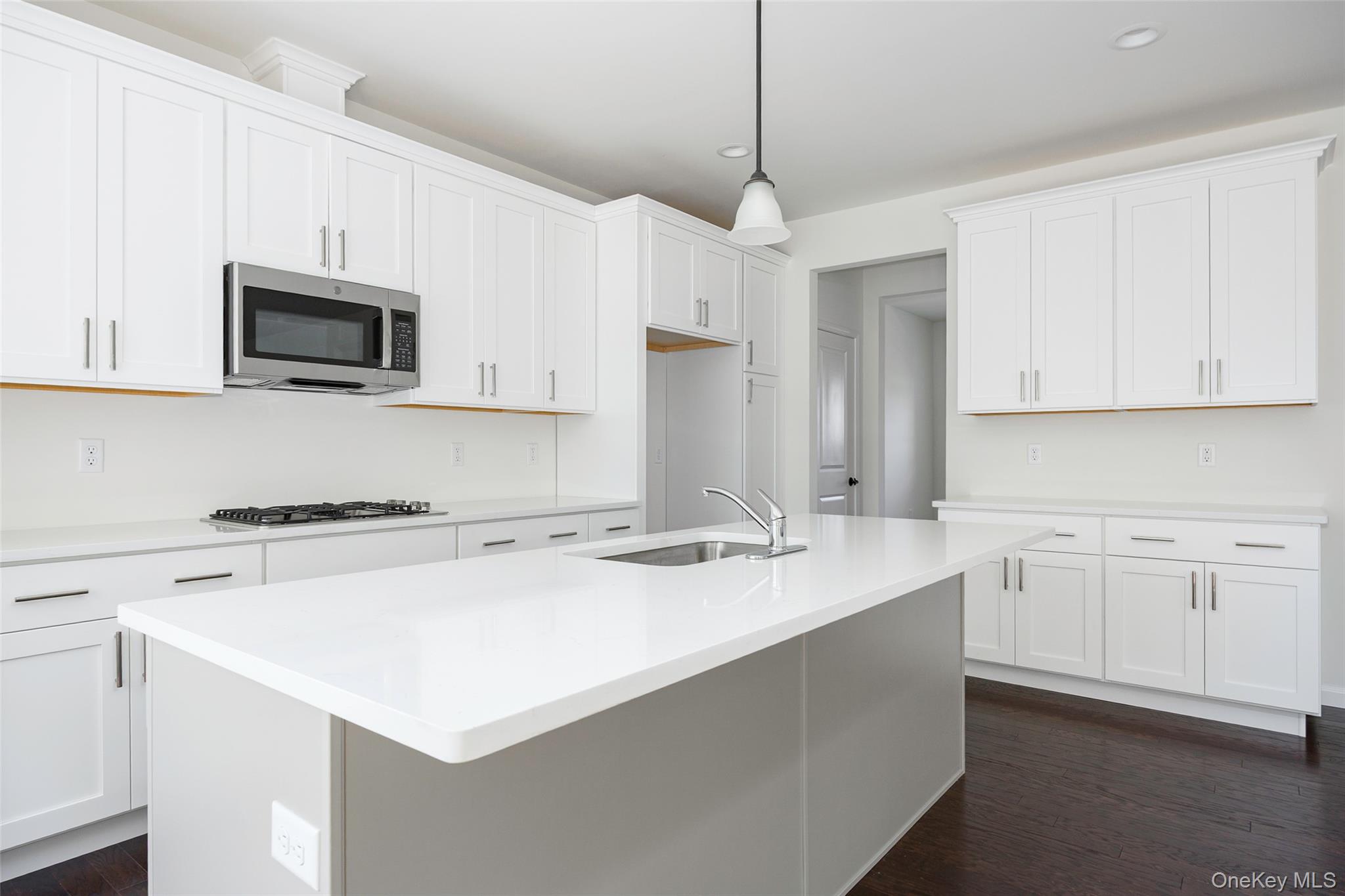 10 Page Court, Poughkeepsie, NY 12603