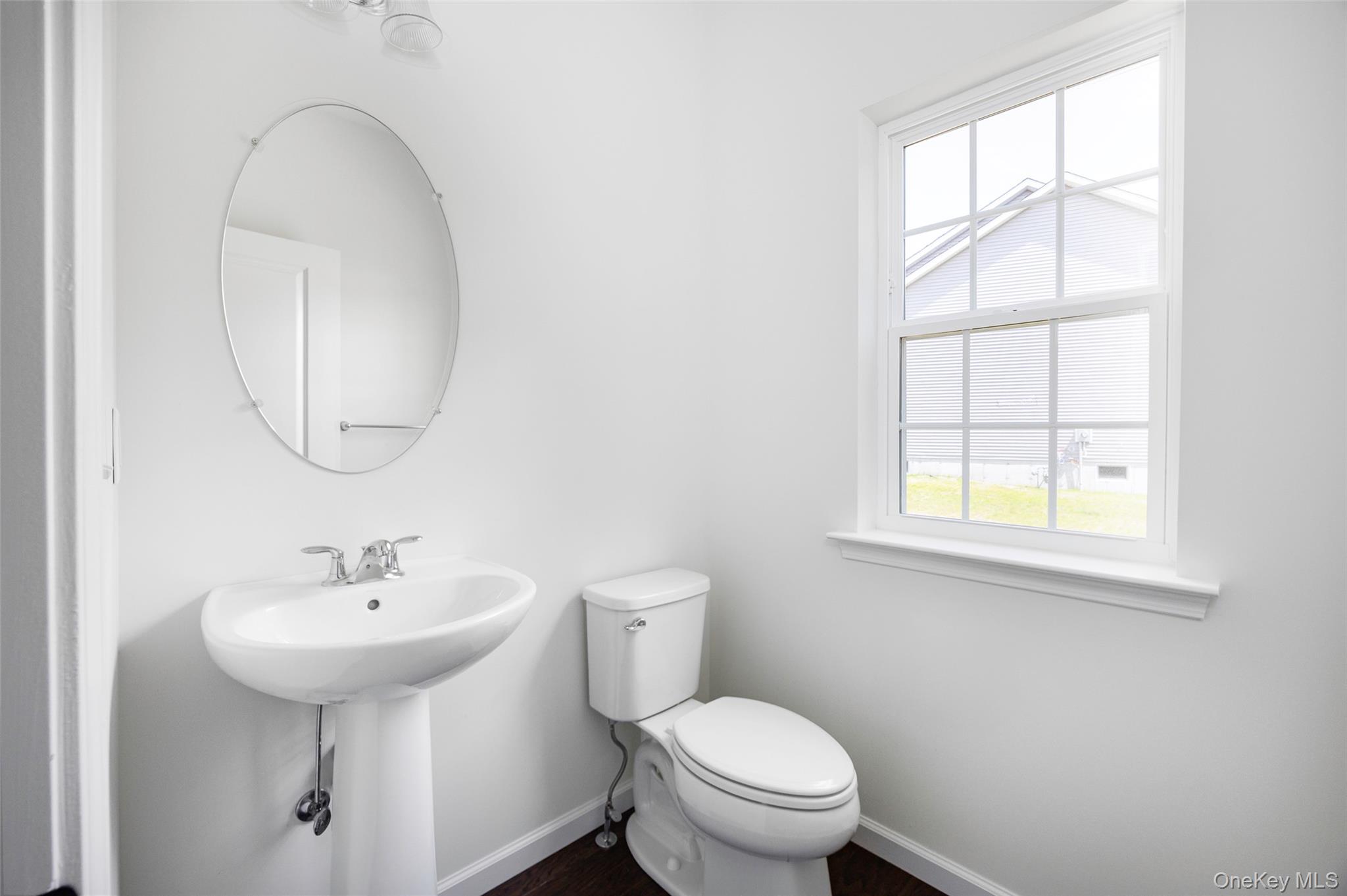 10 Page Court, Poughkeepsie, NY 12603