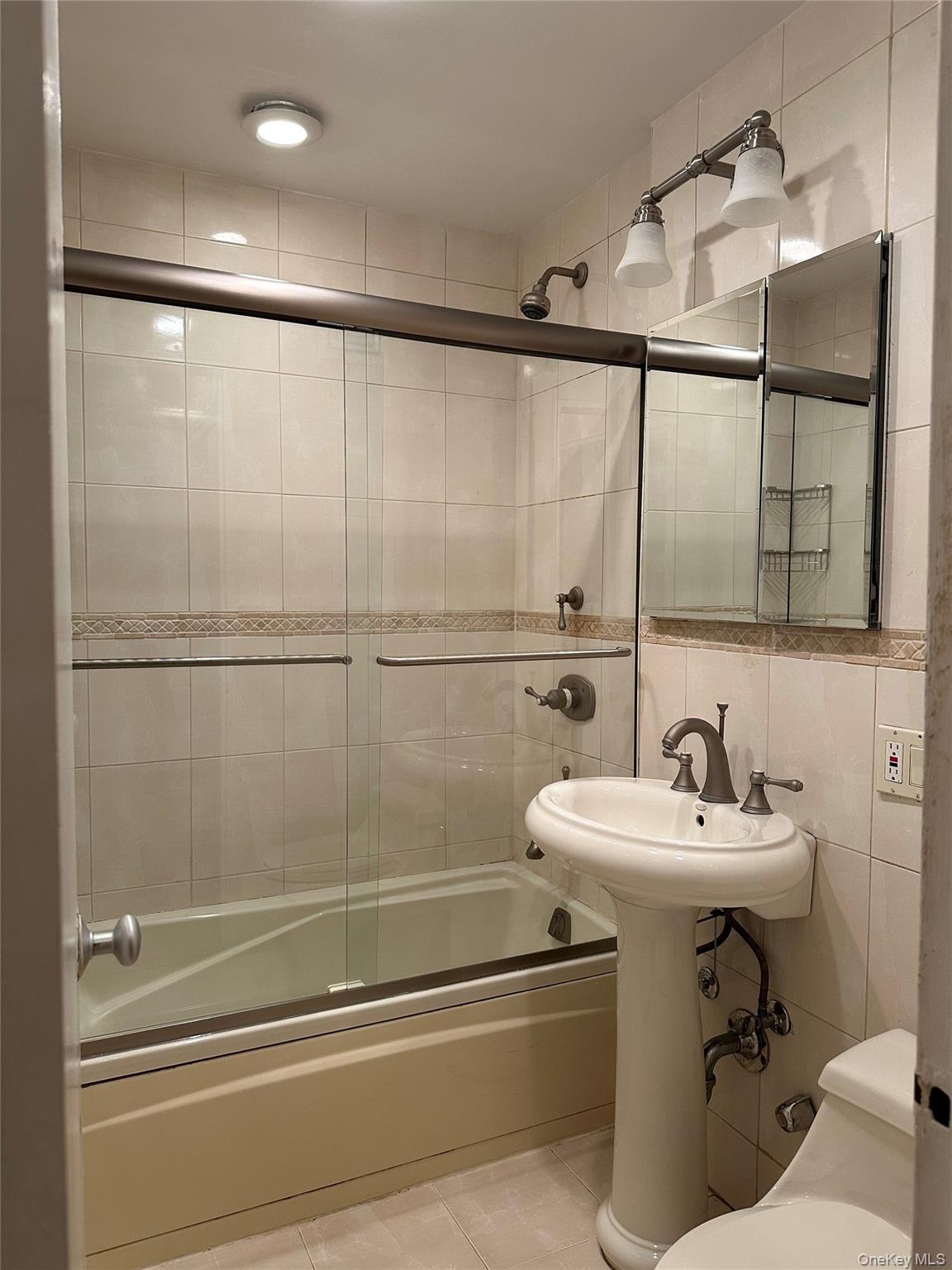 325 King Street # 2G, Port Chester, NY 10573