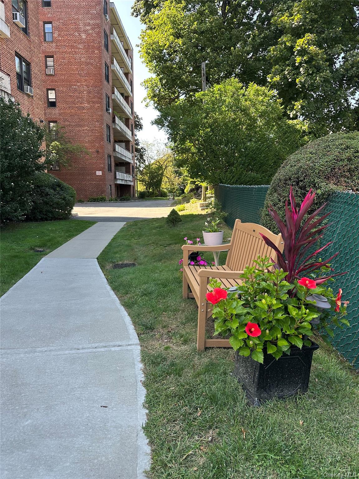 325 King Street # 2G, Port Chester, NY 10573