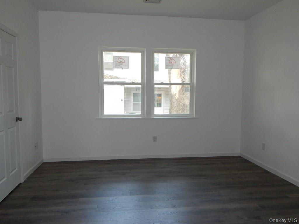 17 Brooklyn Street, Port Jervis, NY 12771