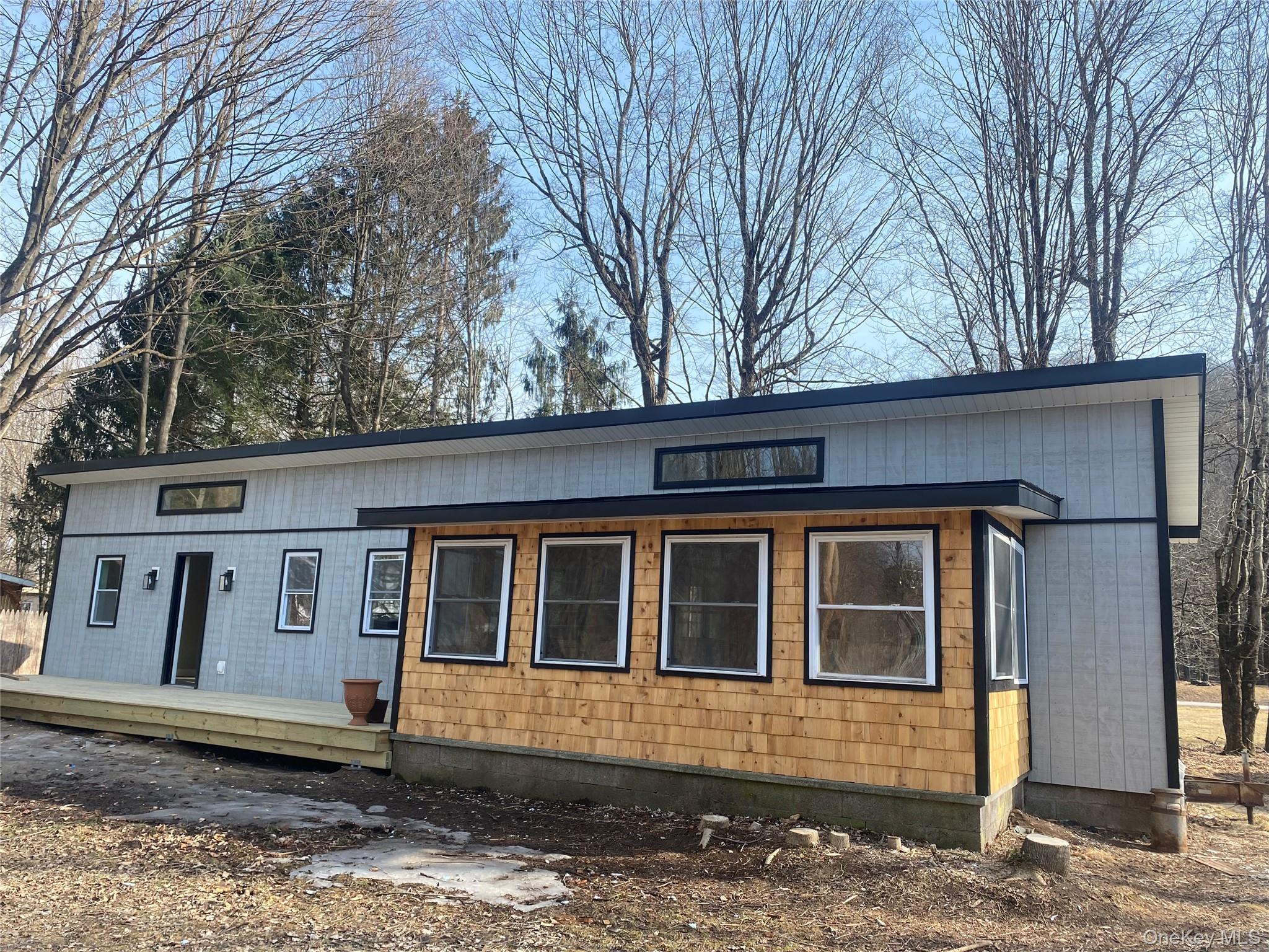 24 Lovett Lane, Jeffersonville, NY 12748