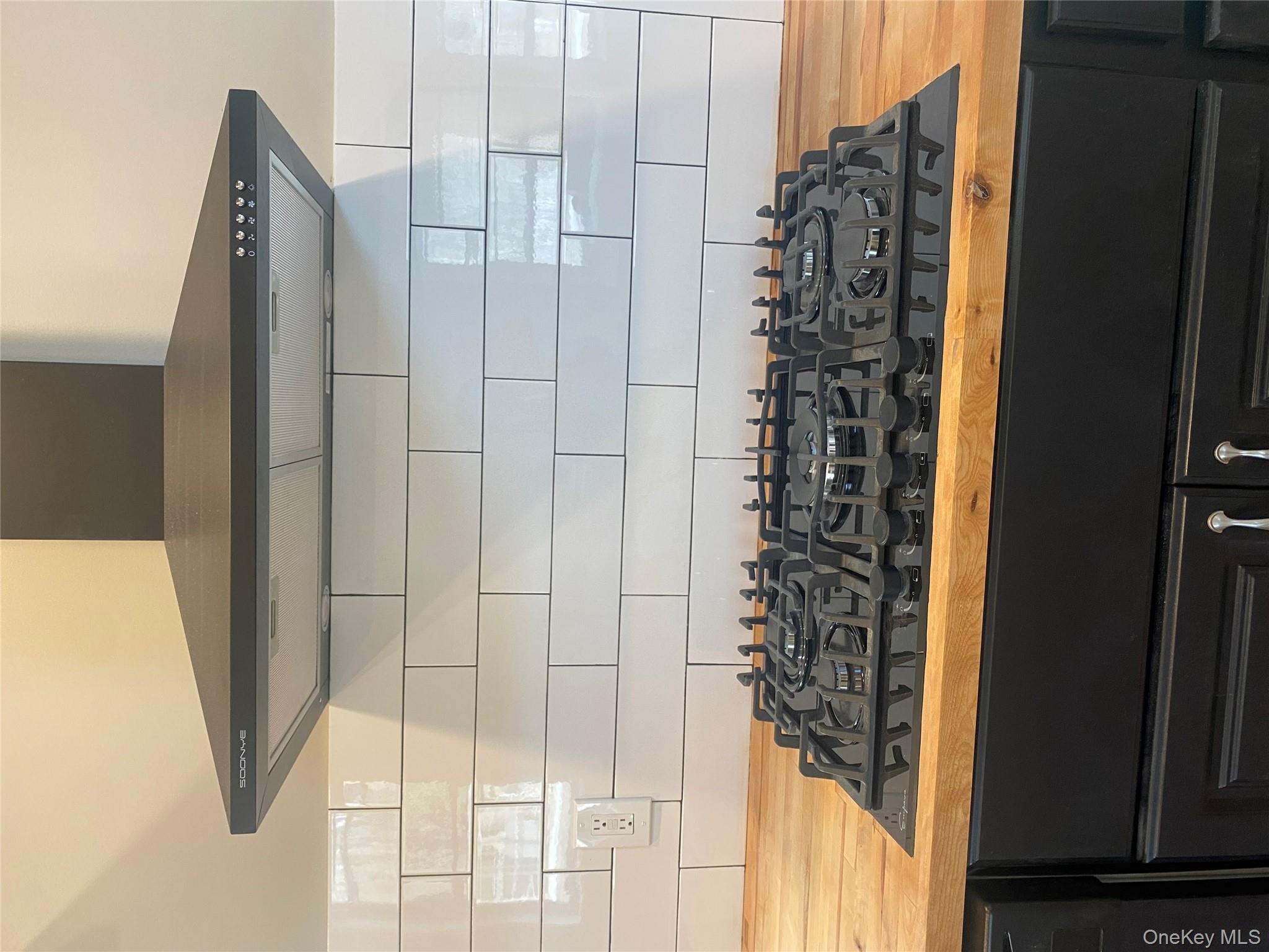 24 Lovett Lane, Jeffersonville, NY 12748