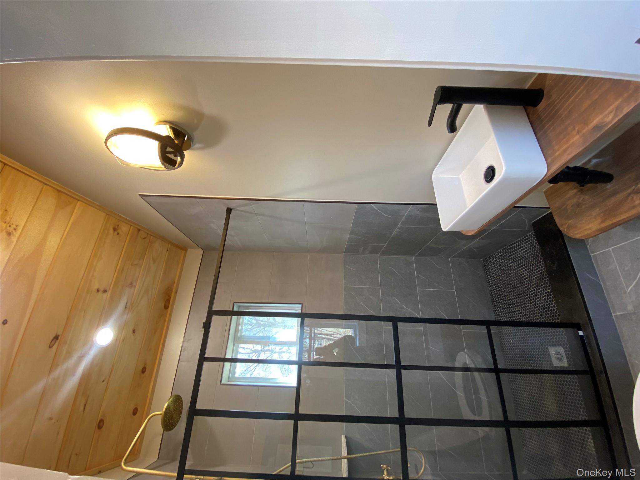 24 Lovett Lane, Jeffersonville, NY 12748