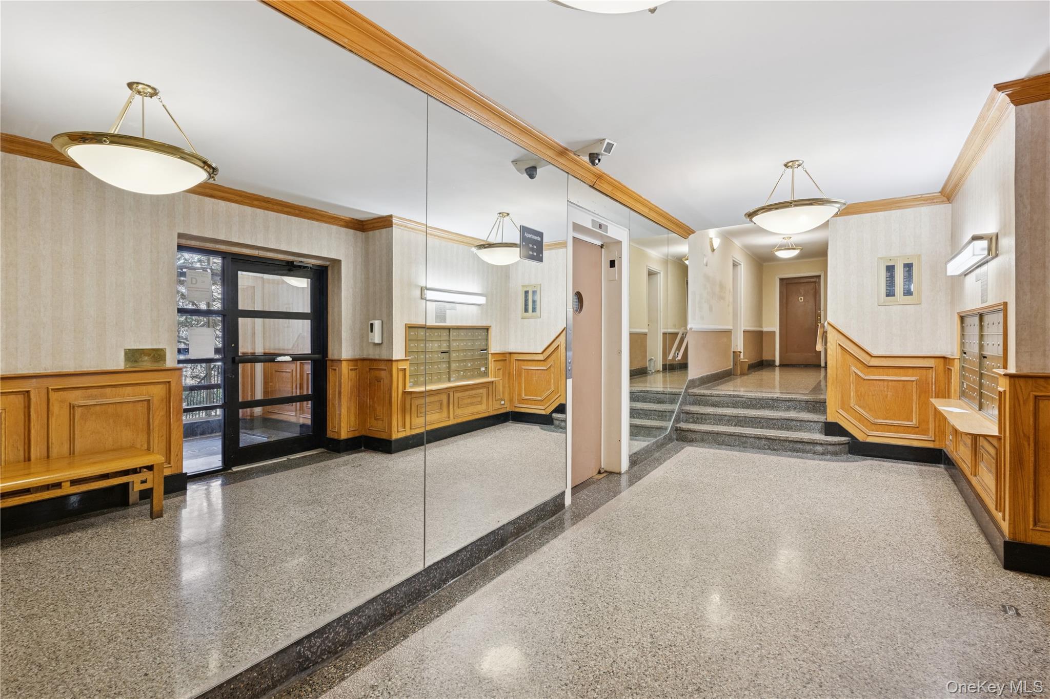 140-35 Burden Crescent # 206, Briarwood, NY 11435