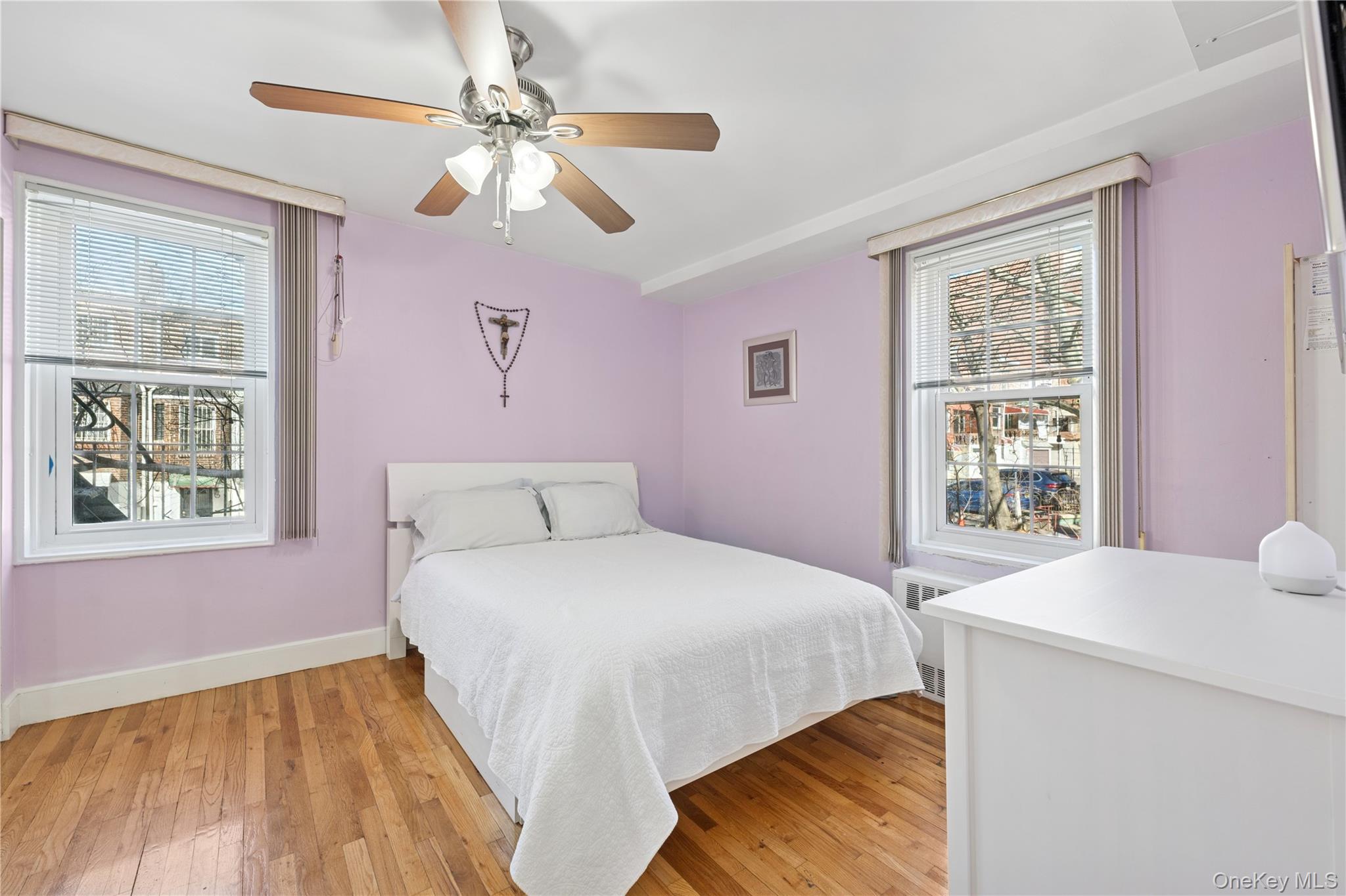 140-35 Burden Crescent # 206, Briarwood, NY 11435