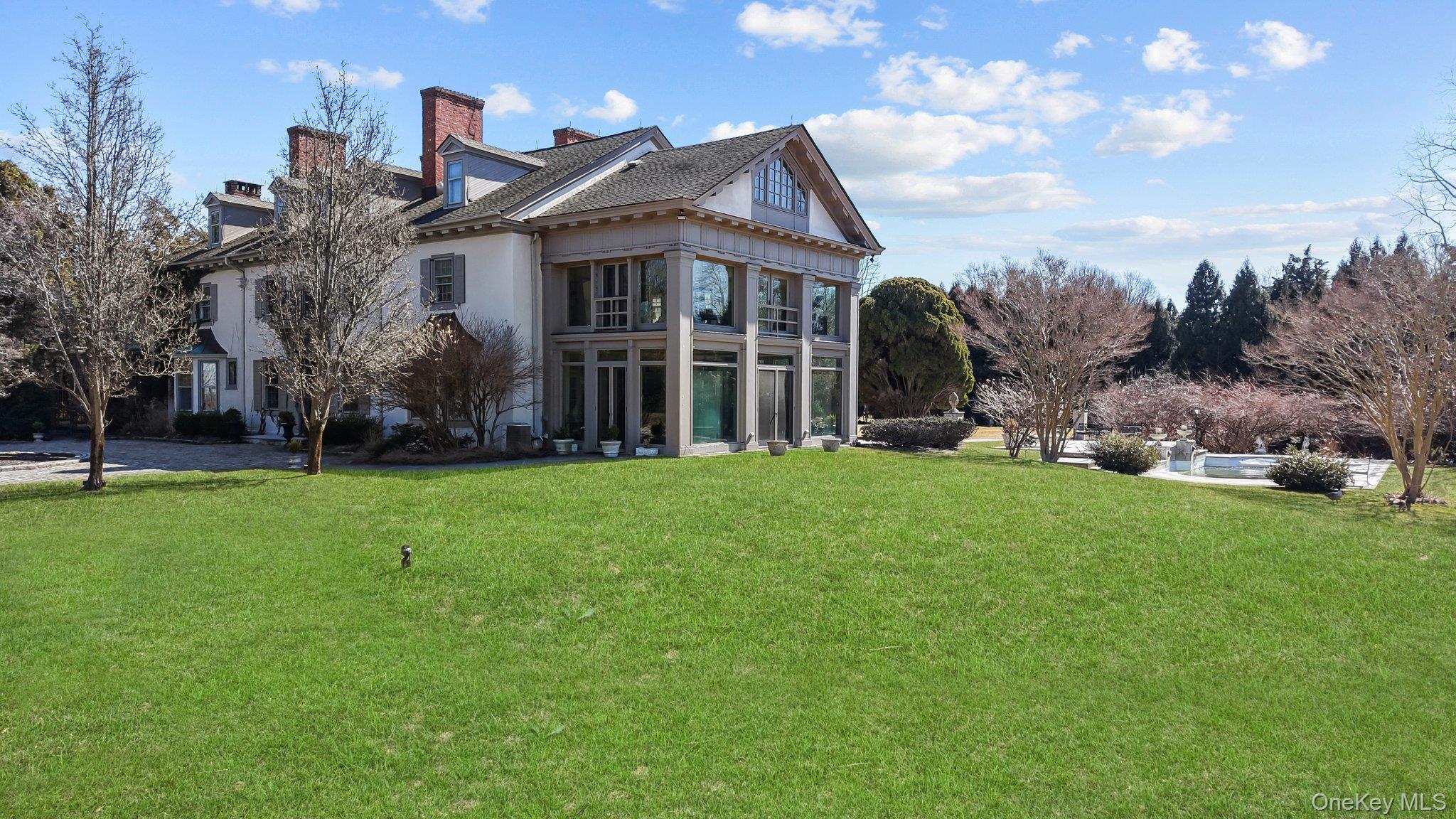 15 Emmet Drive, Head Of The Harbor, NY 11790