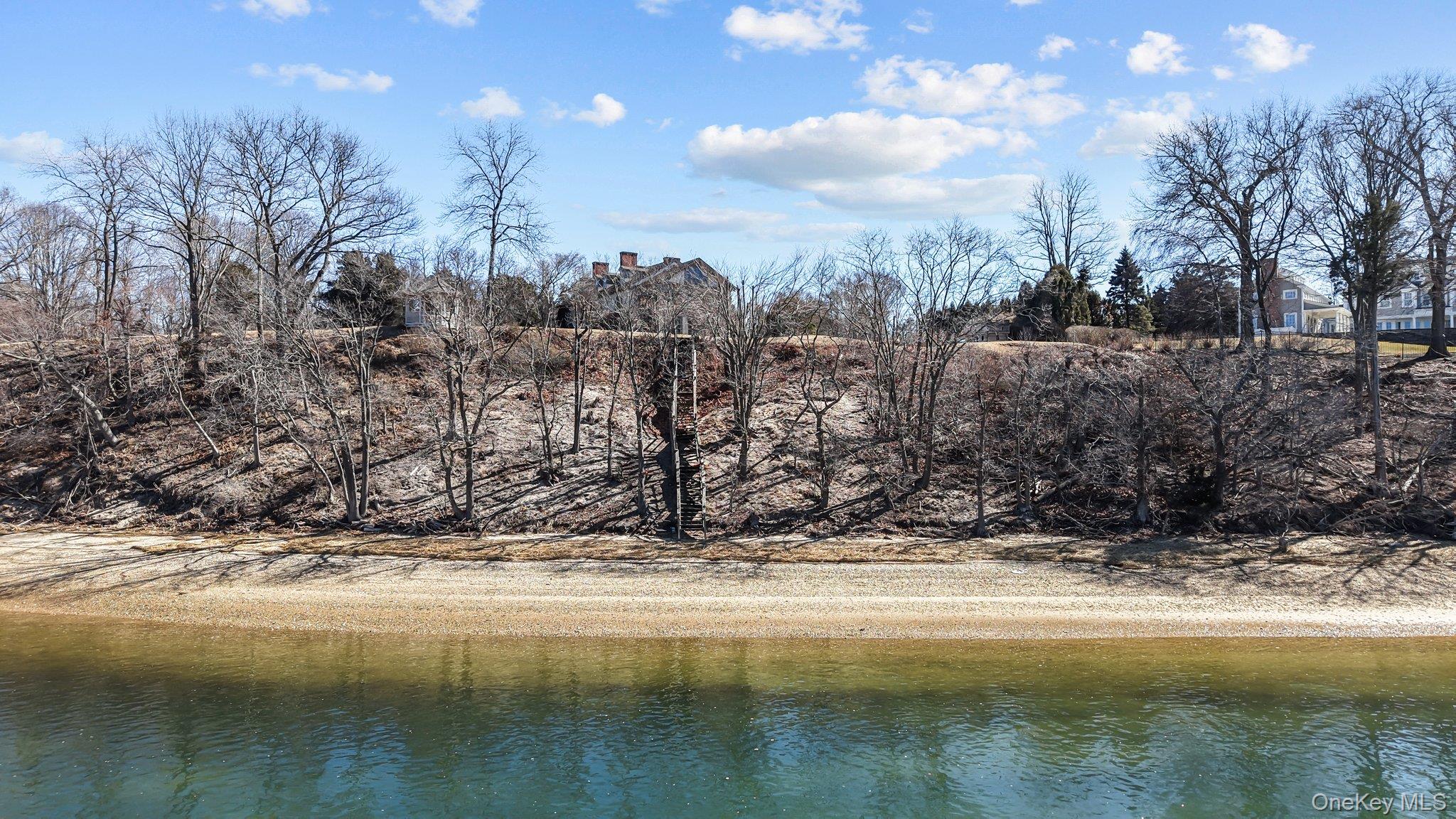 15 Emmet Drive, Head Of The Harbor, NY 11790